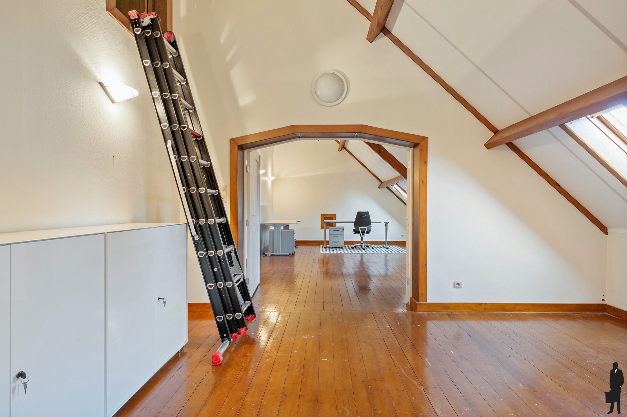 Historisch herenhuis pal in het centrum van Essen! foto 18