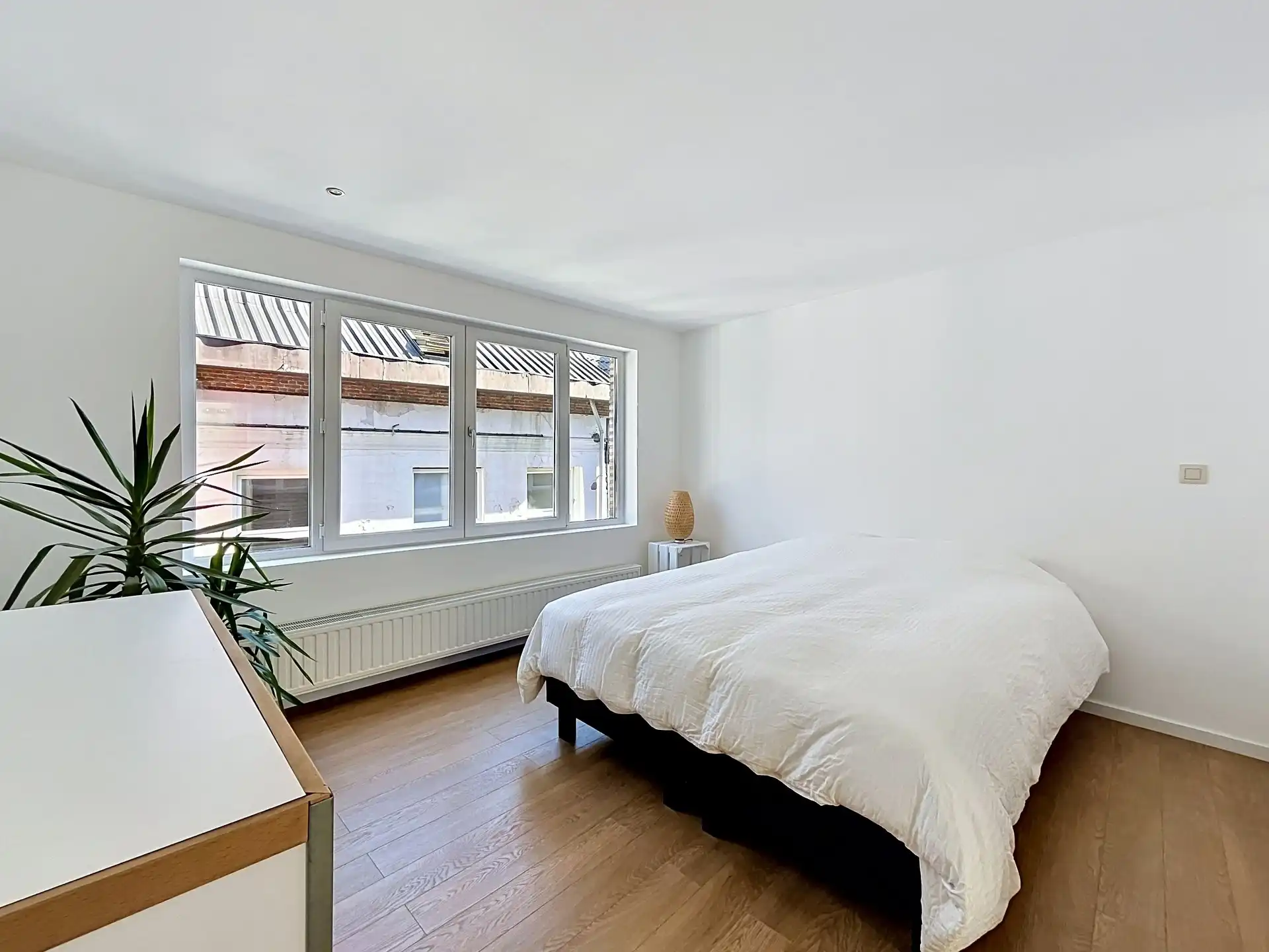 Prachtige 2-slaapkamer woonst in centrum Sint-Niklaas! foto 3