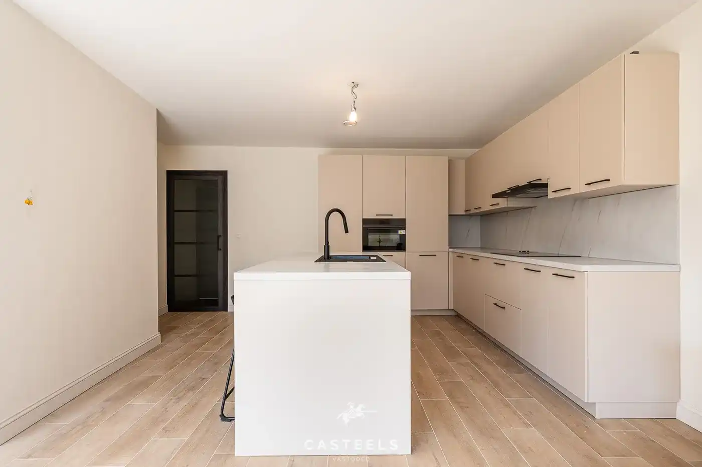 Ruime duplex met zonnig terras te Zelzate te koop foto 8