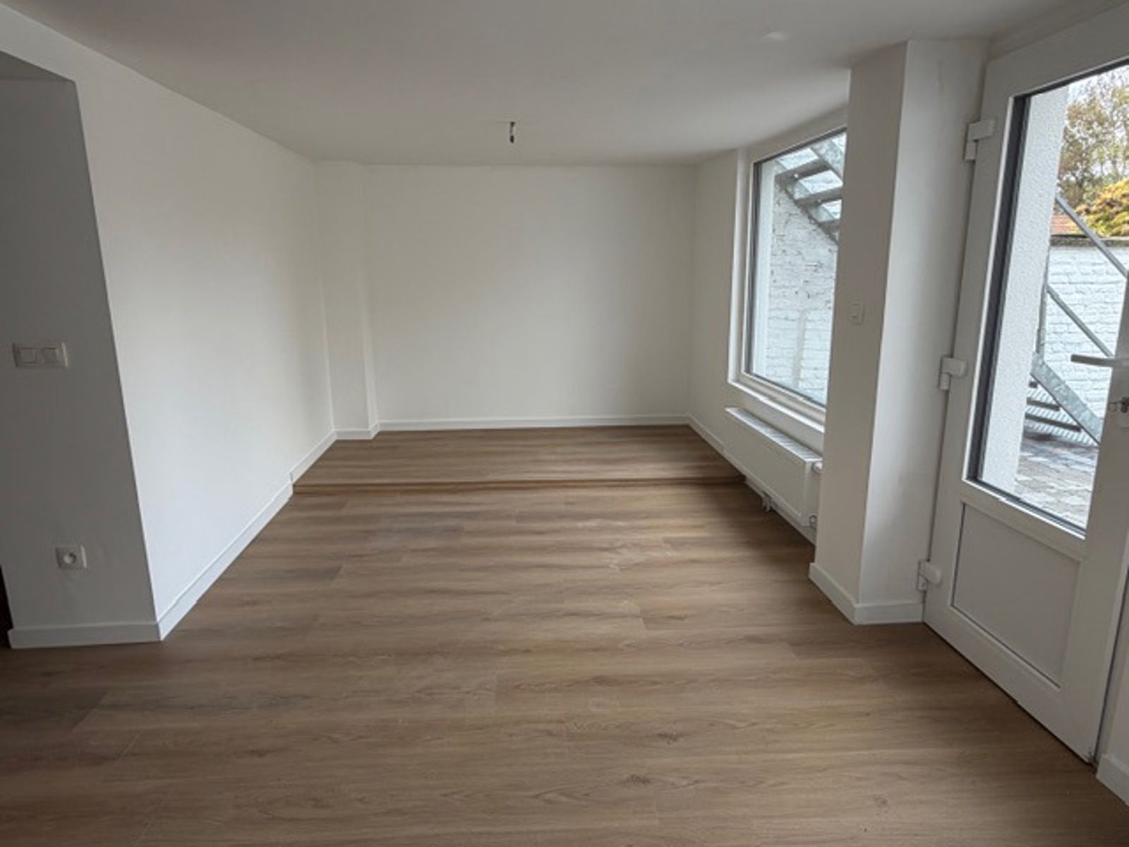 Volledig gerenoveerde woning 4 slpks garage te Tienen foto 10