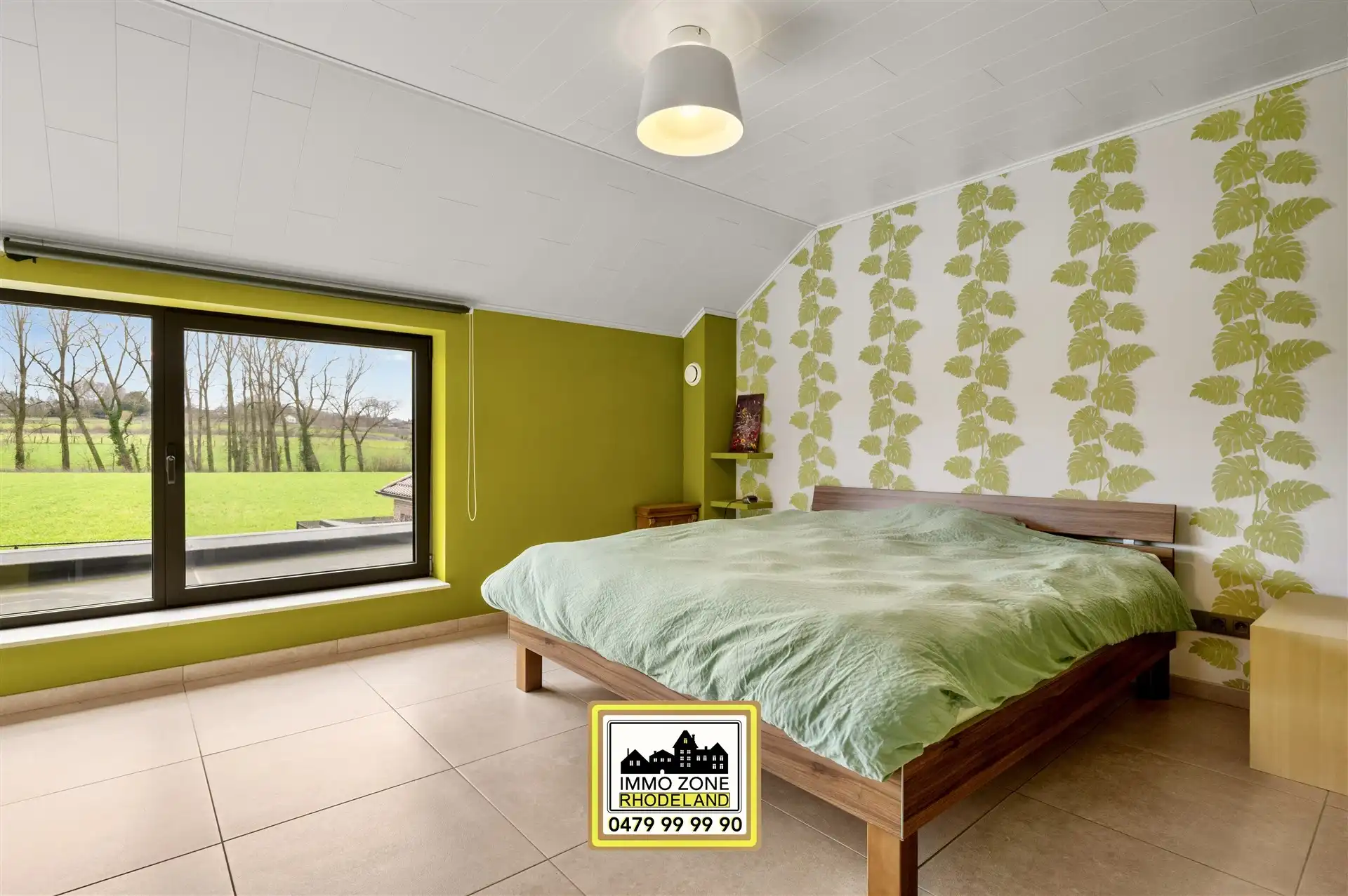 Prachtige woning met 4 slpks, 2 bdks in groene omgeving foto 15