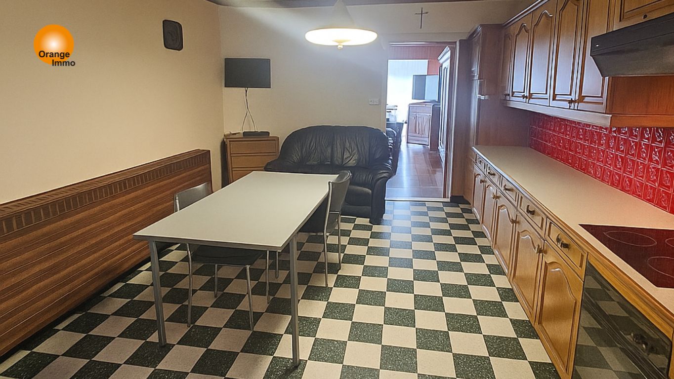 Bungalow met 2 slaapkamers, rustig gelegen met een grote tuin. foto 4
