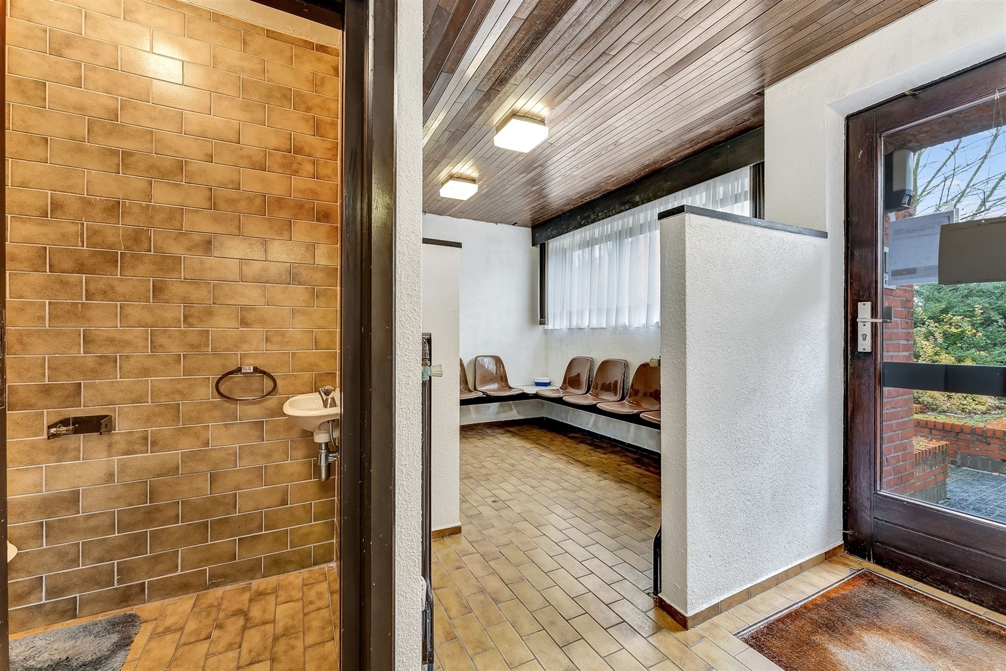 ZEER RUIME EN KARAKTERVOLLE WONING GELEGEN OP EEN BREED, UITGESTREKT EN ZUIDELIJK GEORIËNTEERD PERCEEL VAN 36A20CA TE BALEN (HULSEN) foto 21