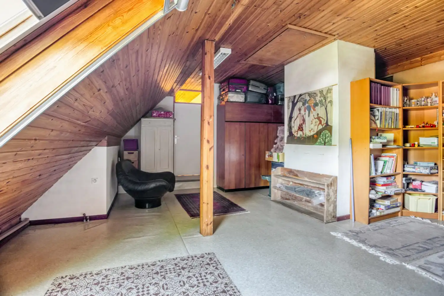 Prachtige, achterin gelegen villa op 22a15ca foto 30