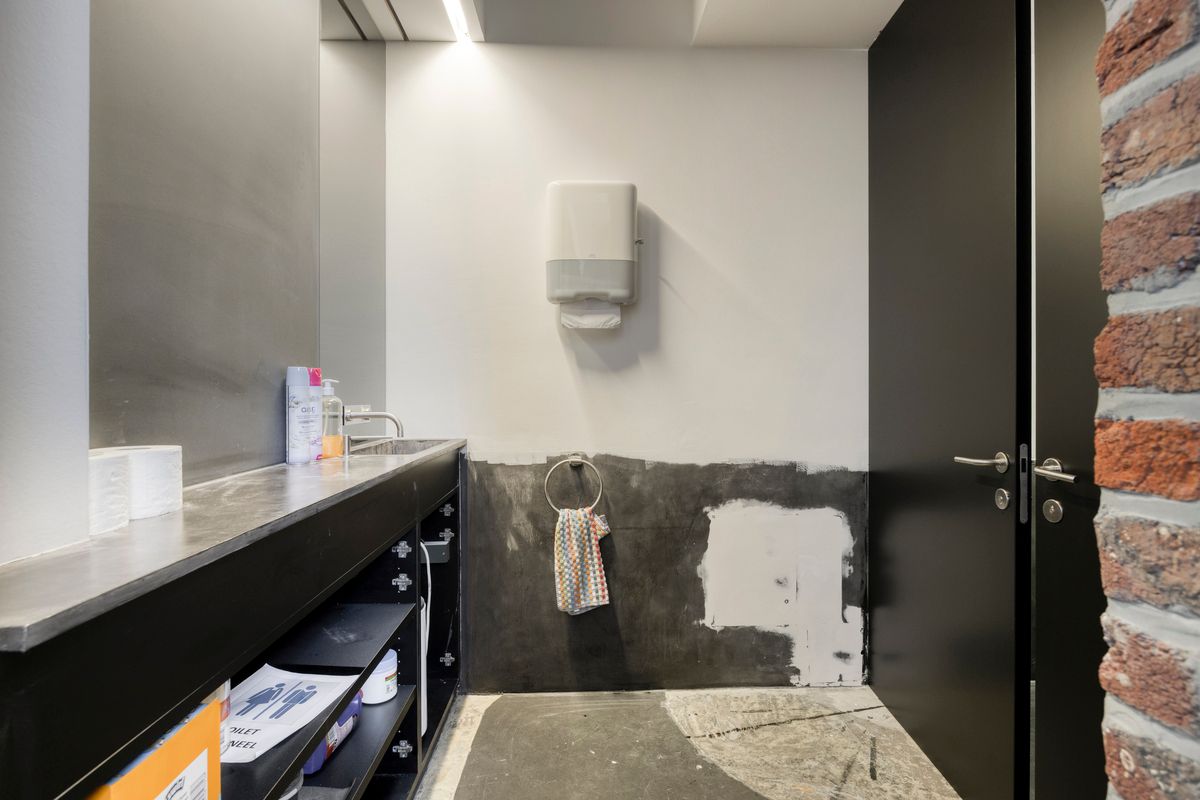 Moderne kantoorruimte op toplocatie nabij E40 en stadscentrum foto 27