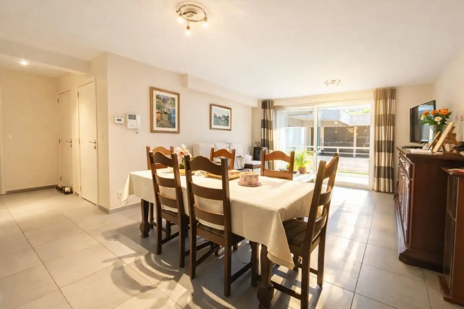 PERFECT ONDERHOUDEN GELIJKVLOERS APPARTEMENT (BJ 2009) MET GARAGE!!! foto 5