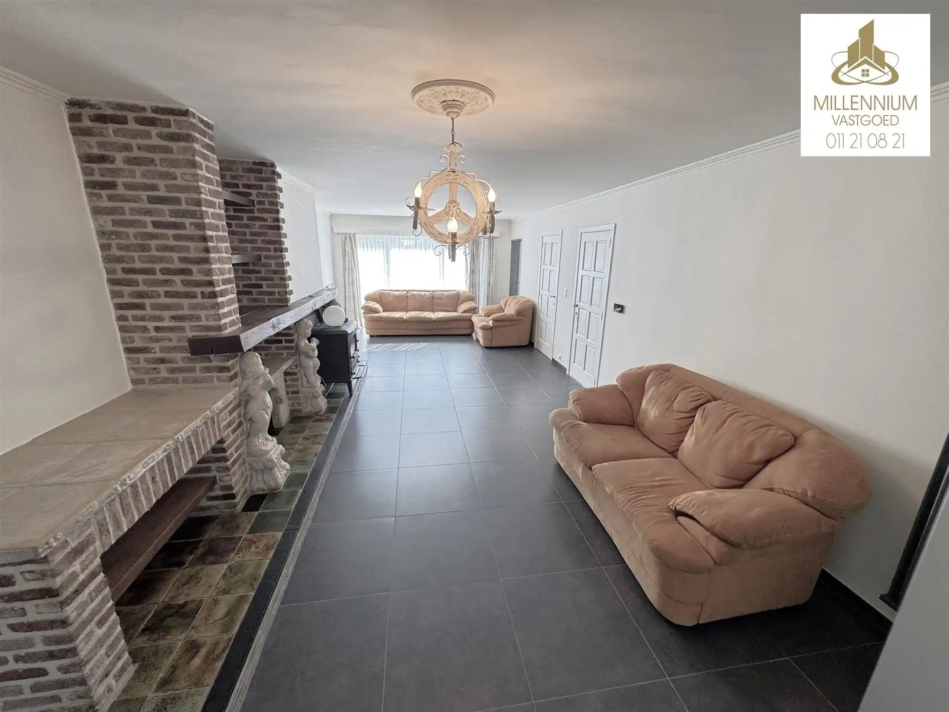 Ruime 4-Slaapkamerwoning en 2 Badkamers in Diepenbeek foto 6