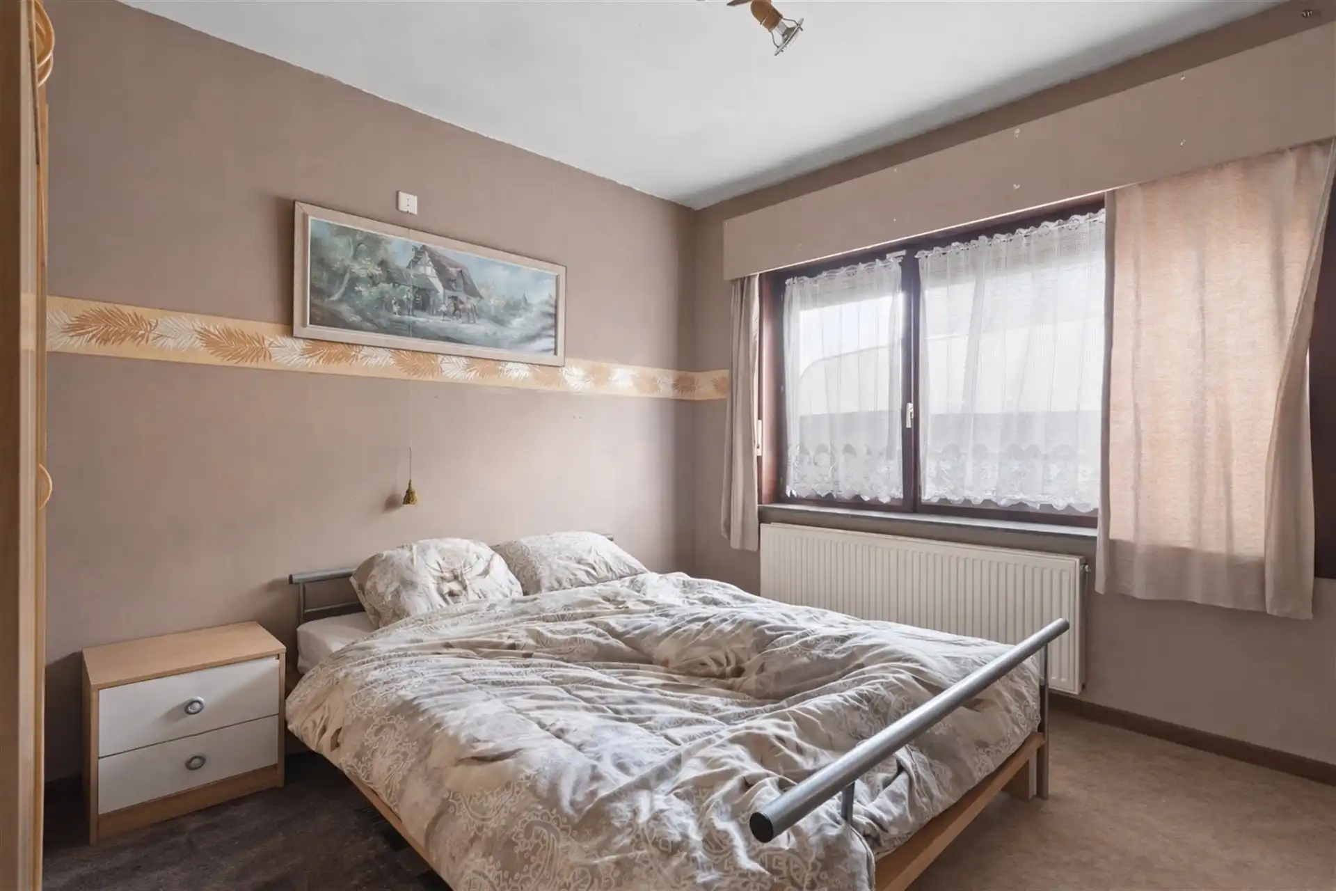 Te renoveren bungalow op een ruim stuk grond foto 12