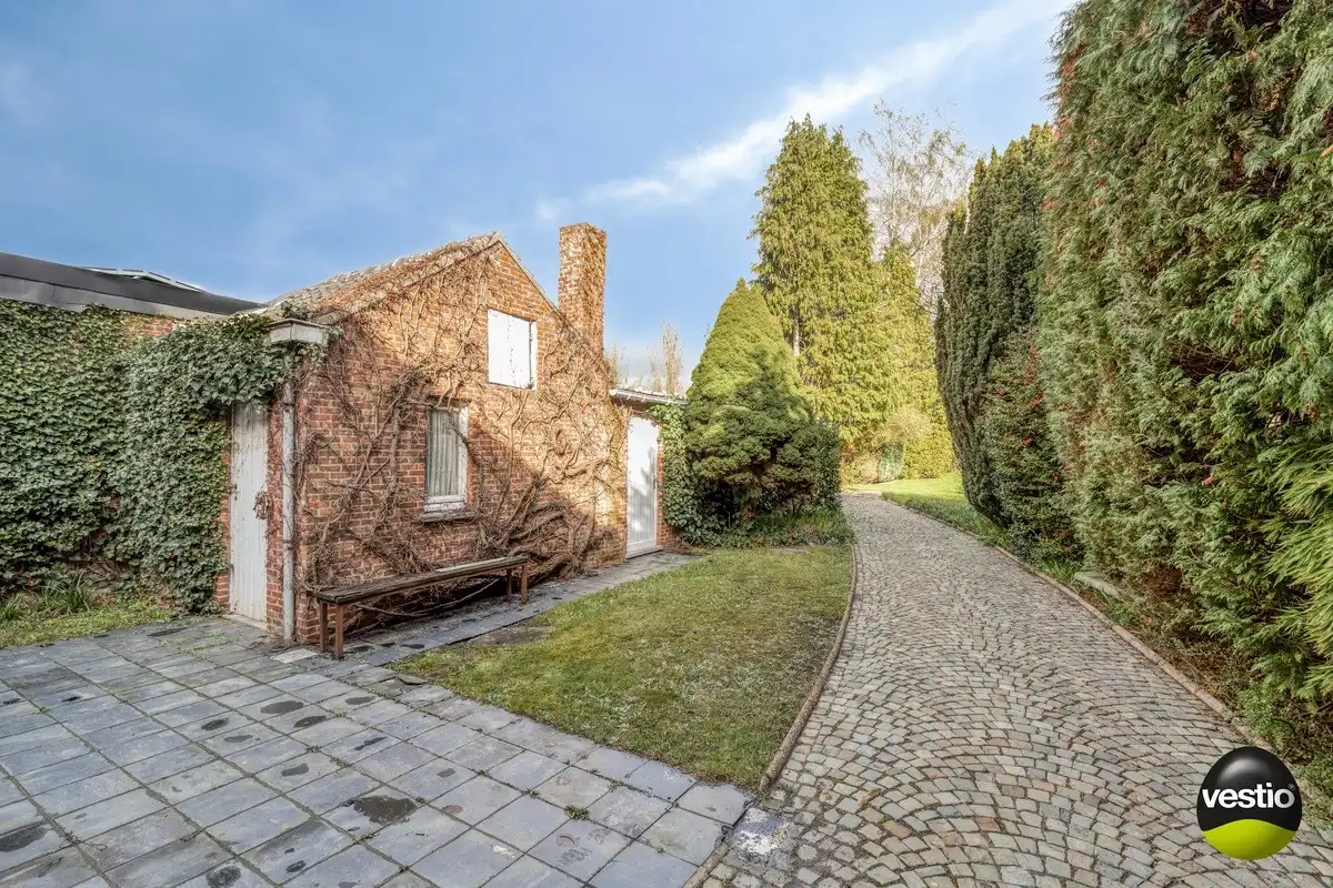 TE RENOVEREN WONING MET 3 SLAAPKAMERS EN GARAGE OP EEN RUIM PERCEEL VAN  8A 29CA IN HARTJE NIEUWERKERKEN foto 27