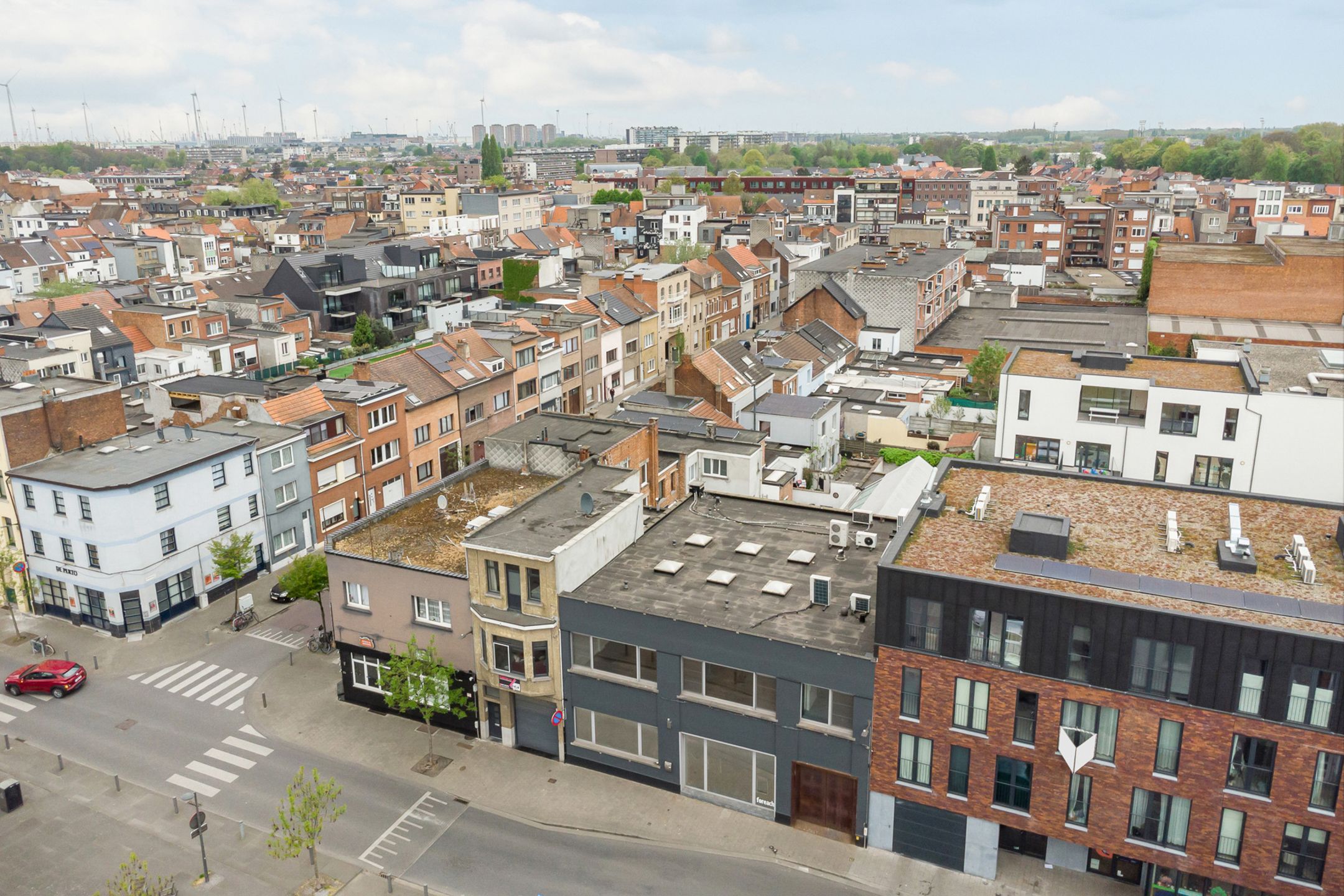 Karaktervol kantoor te koop te Merksem foto 16