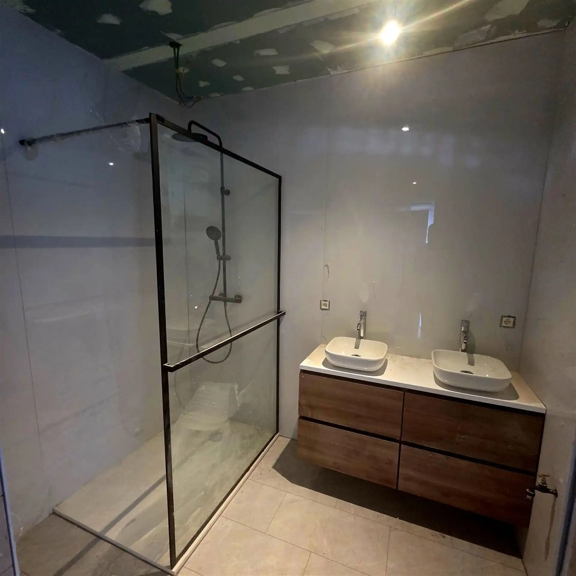 EPC A LABEL! Charmante, deels gerenoveerde halfopen woning! foto 10
