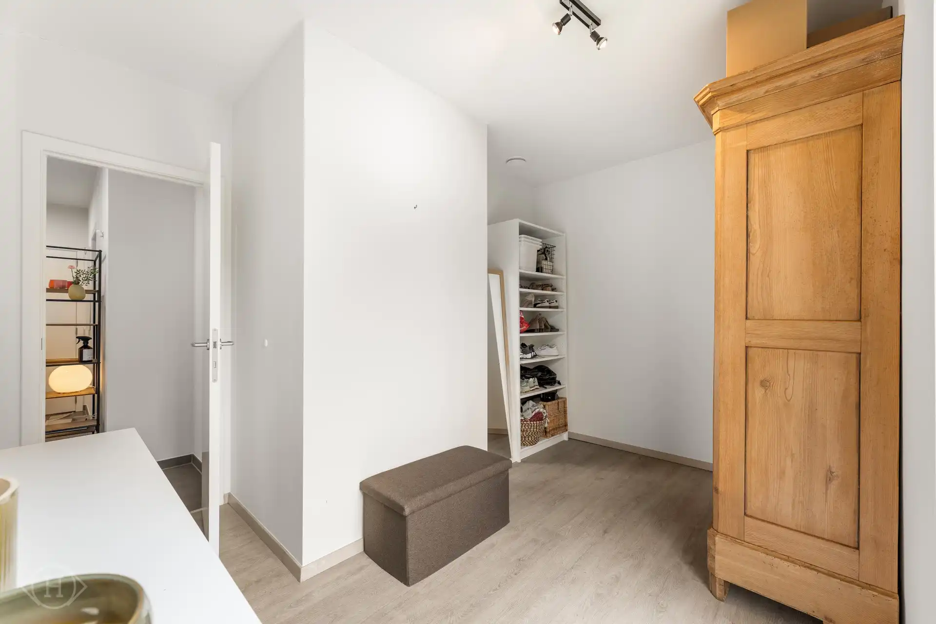 Modern 2-slaapkamerappartement met tuin foto 18