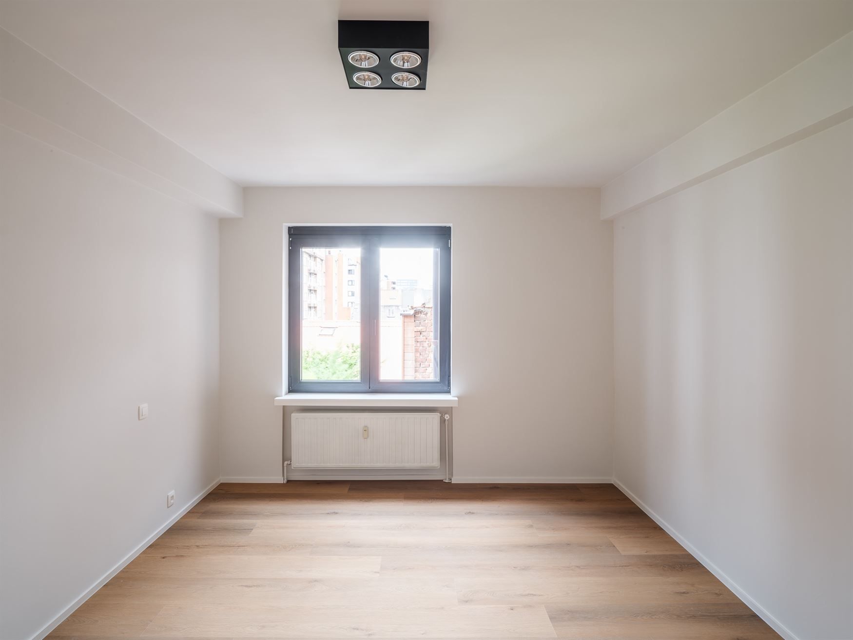 Volledig gerenoveerd appartement met hoogwaardige afwerking op topligging in Gent. foto 9