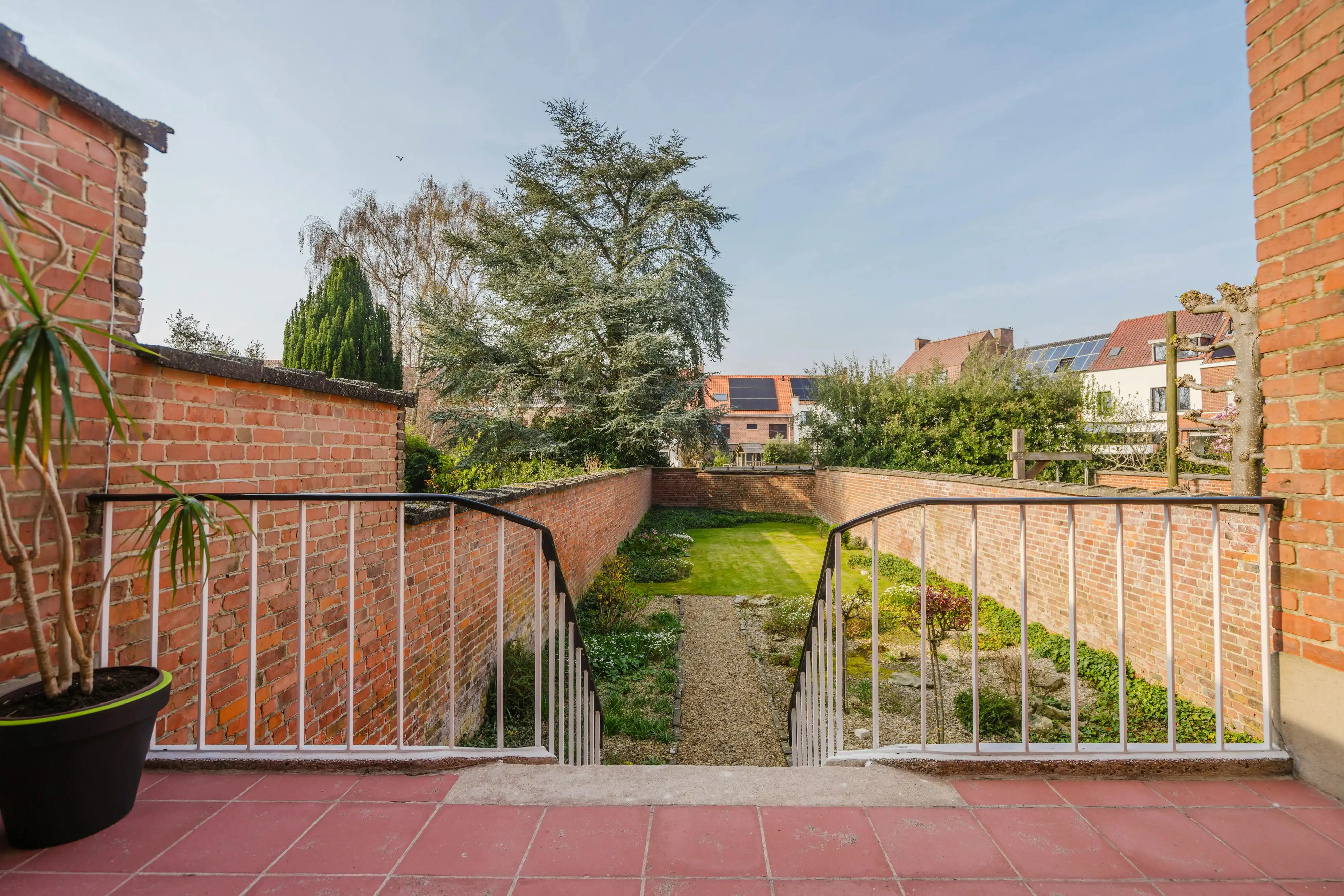 Huis met 4 slaapkamers in de Sint-Elisabethwijk te Kortrijk foto 12