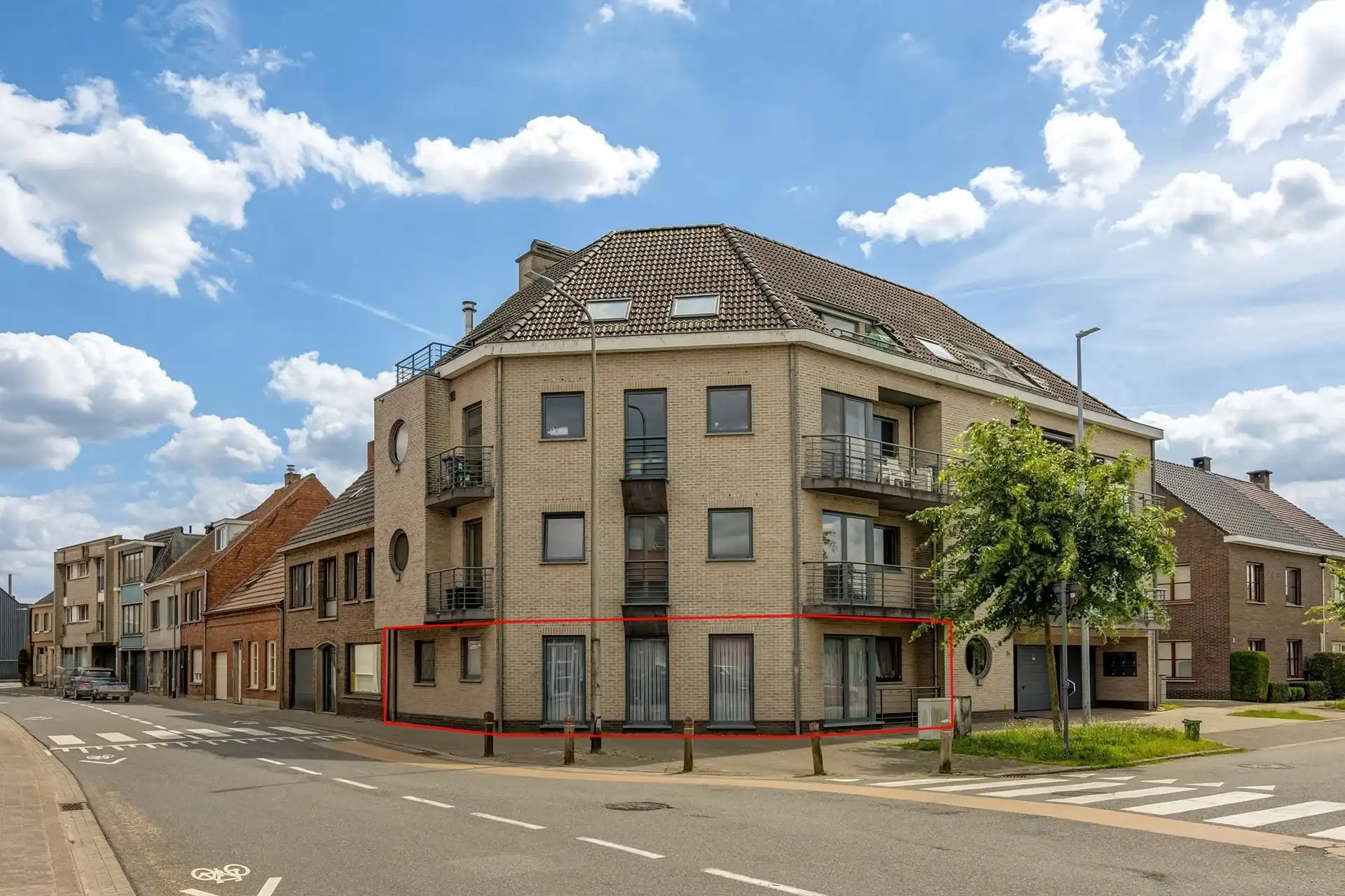 Uitstekend gelegen gelijkvloersappartement met 2 slaapkamers & garage (99m²) foto 11