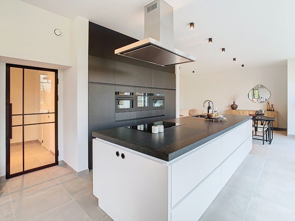 Te koop: Luxueuze woning met karakter in Zutendaal foto 2