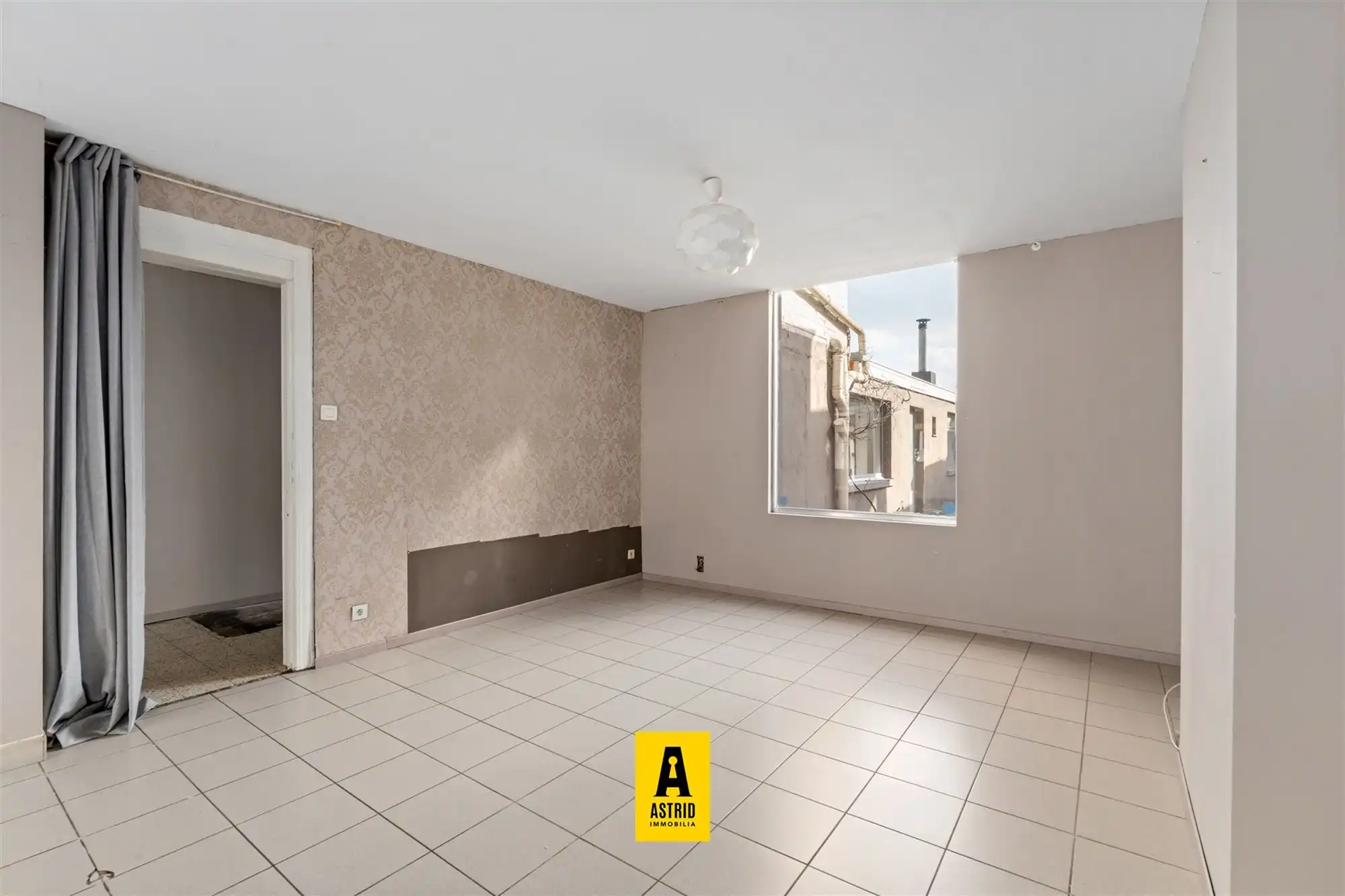 Te renoveren woning in toeristisch centrum! foto 6