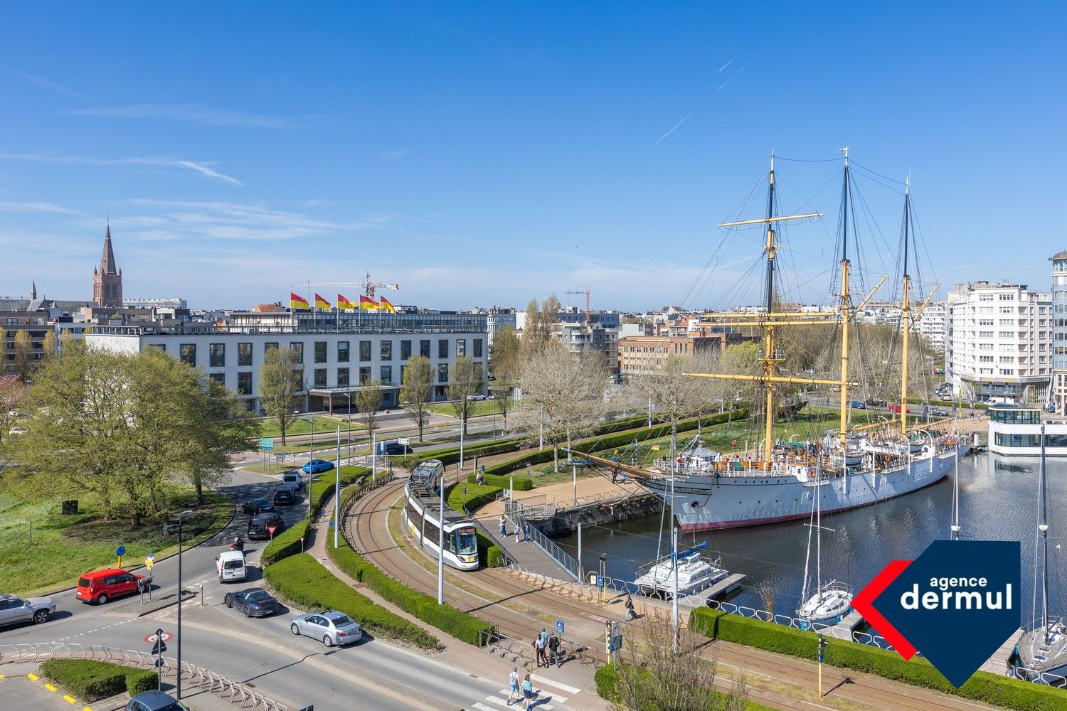 RESIDENTIE DE RA foto {{pictureIndex}}