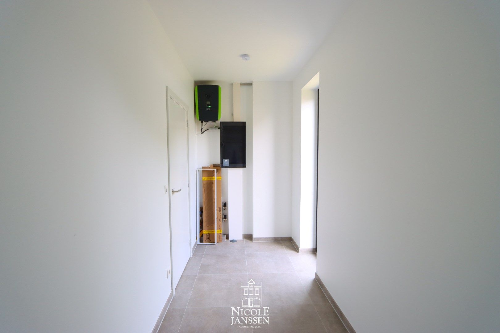 Halfvrijstaande nieuwbouwoning met 3 slaapkamers, carport en tuin in een rustige omgeving foto 9