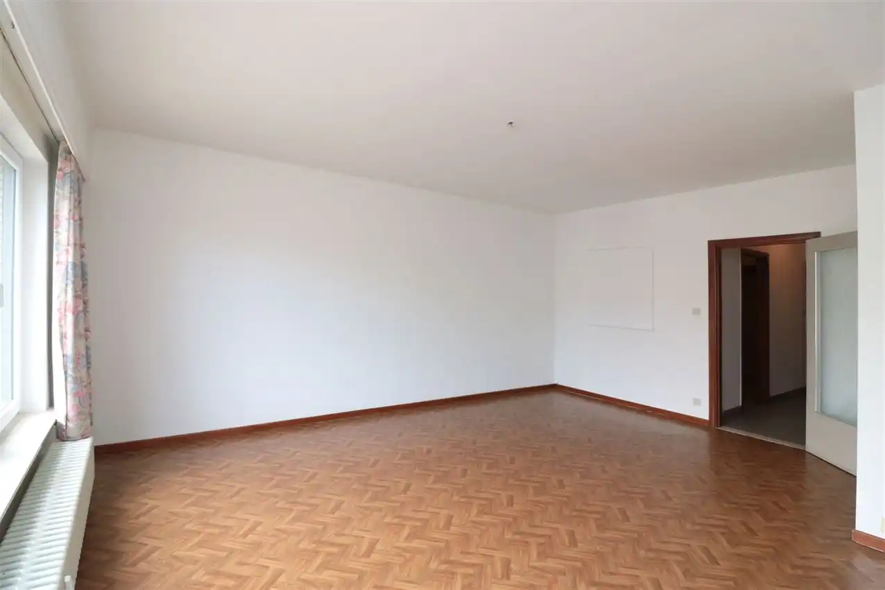 Opbrengsteigendom (handel & 4 app) op toplocatie foto 70