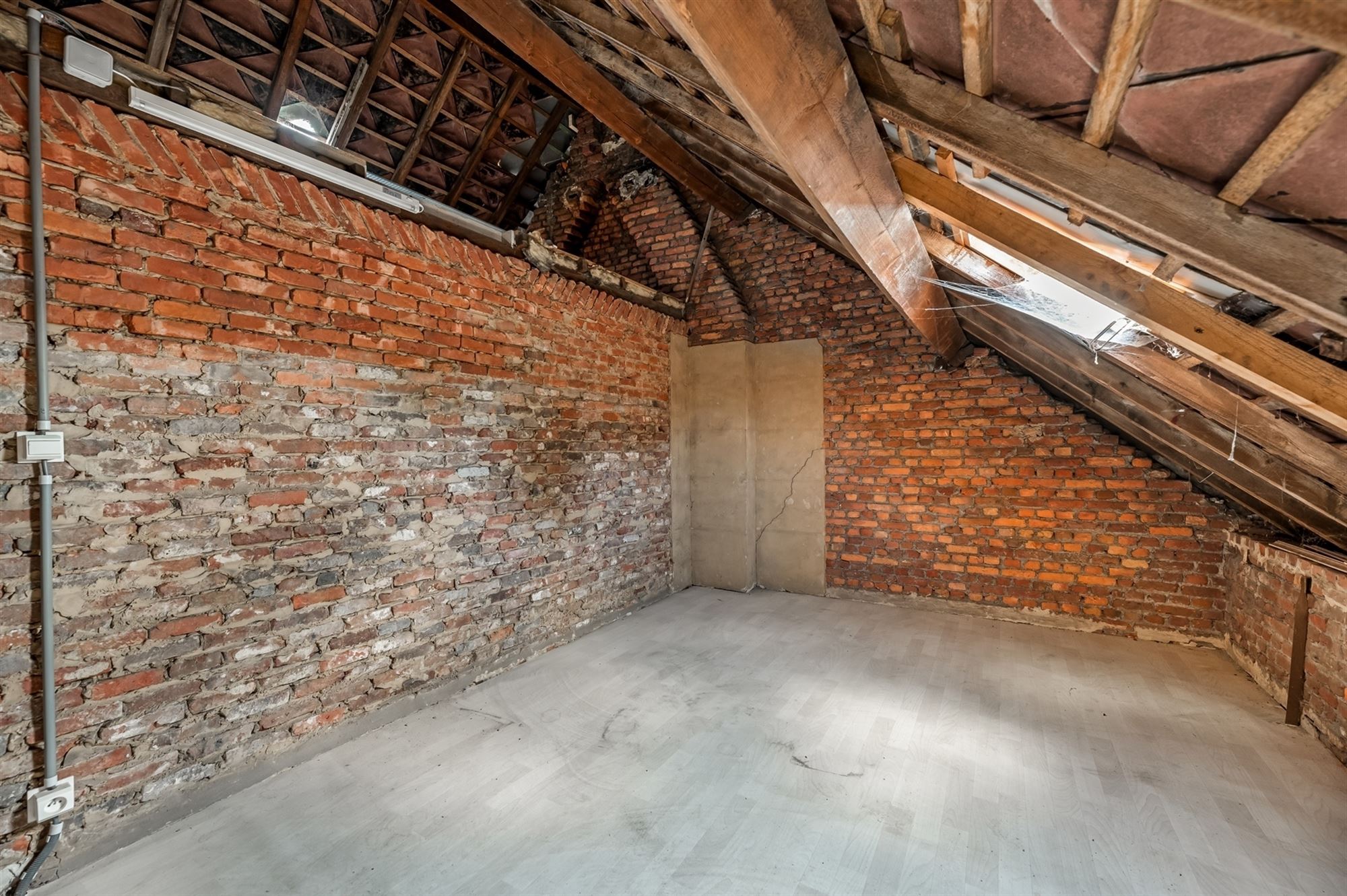 PRACHTIG INSTAPKLAAR HERENHUIS IN GEEL CENTRUM GEEL foto 22
