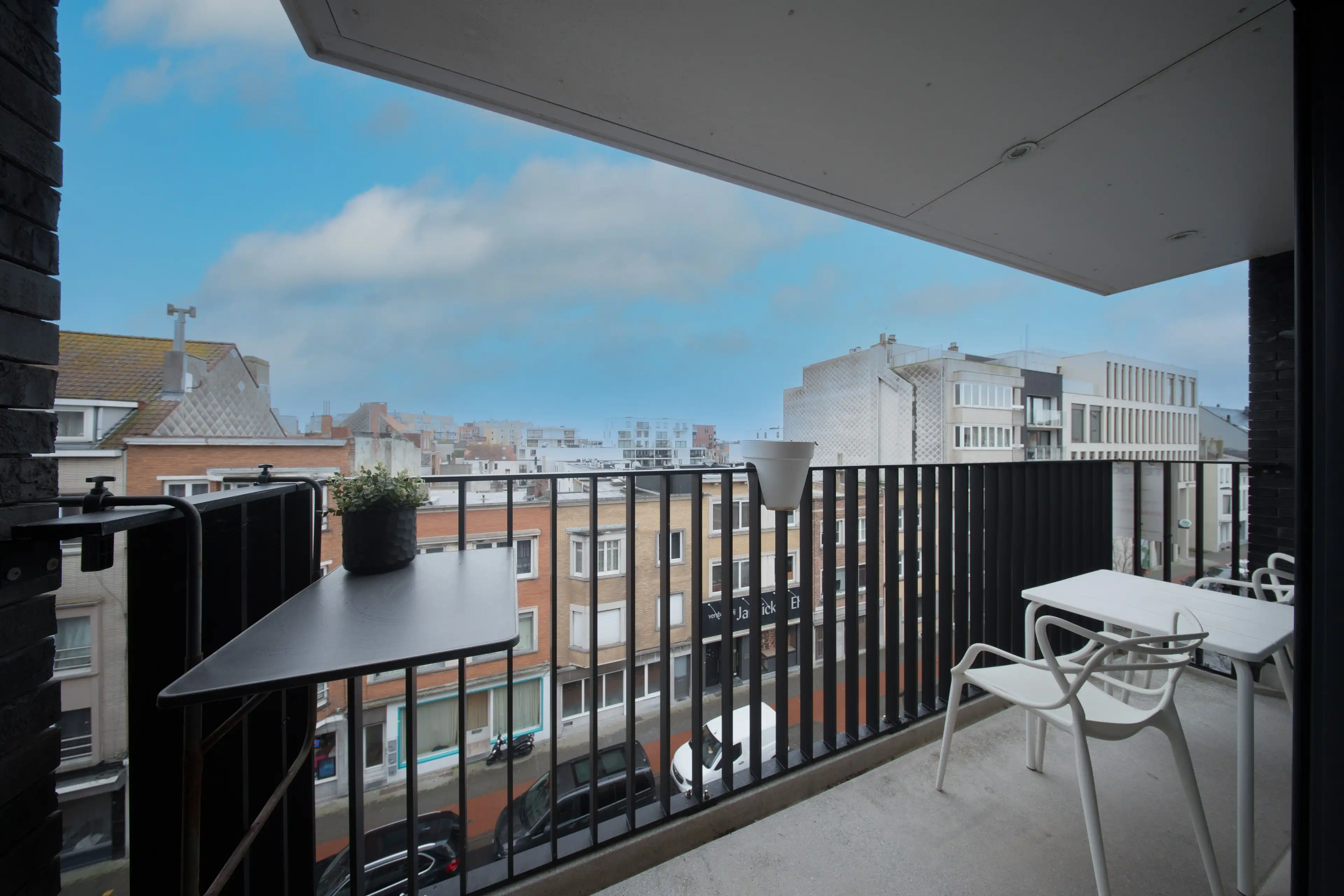 Buitenkans! Recent appartement in kleinschalig gebouw te Oostende!* foto 4