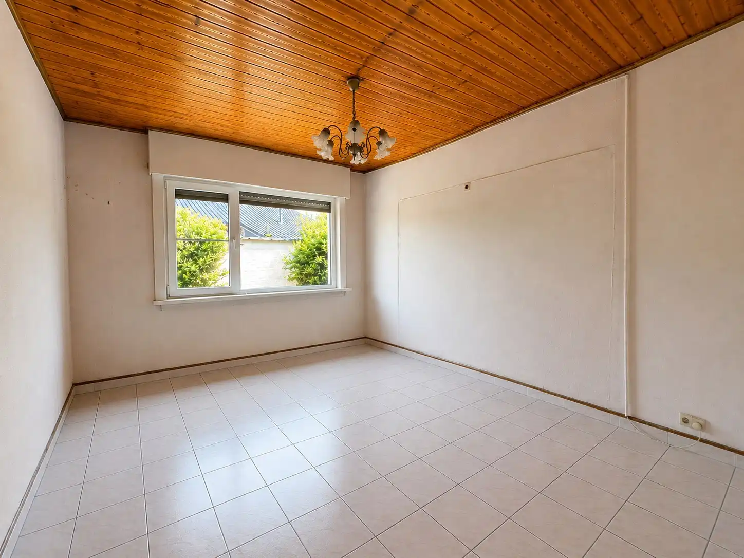 Te renoveren woning rustig gelegen in Maldegem foto 10