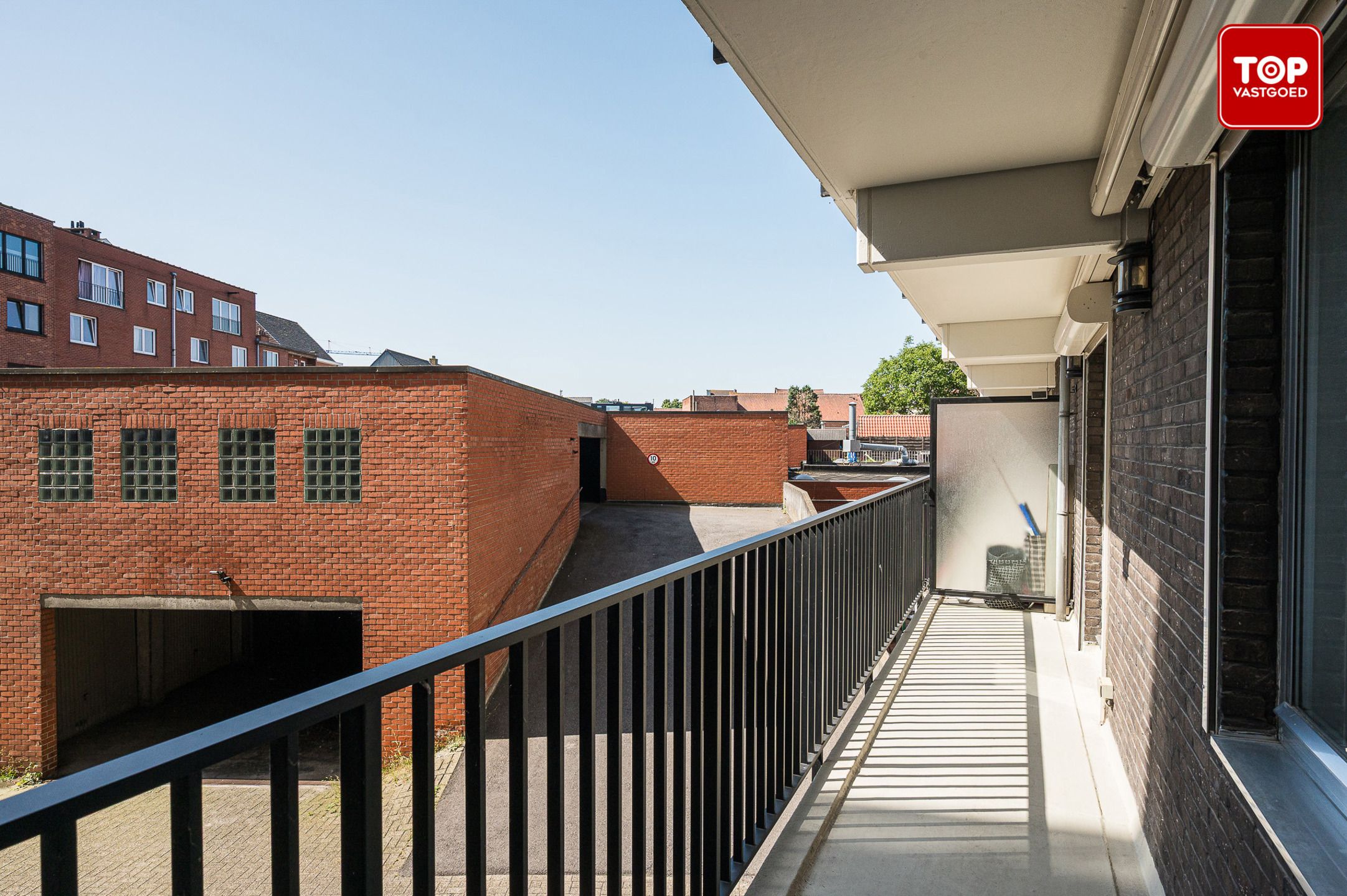 Instapklaar appartement met 2 slaapkamers, 2 terrassen en garage foto 23