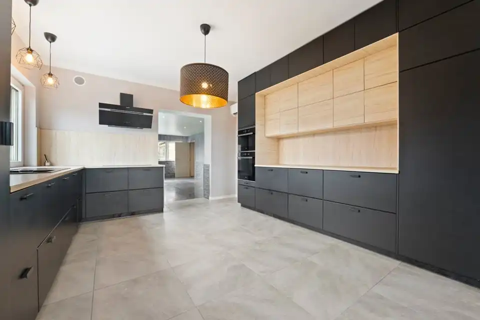 UITZONDERLIJKE OPEN BEBOUWING MET VEEL RUIMTE EN LICHT, OOK GESCHIKT ALS KANGEROEWONING foto 8