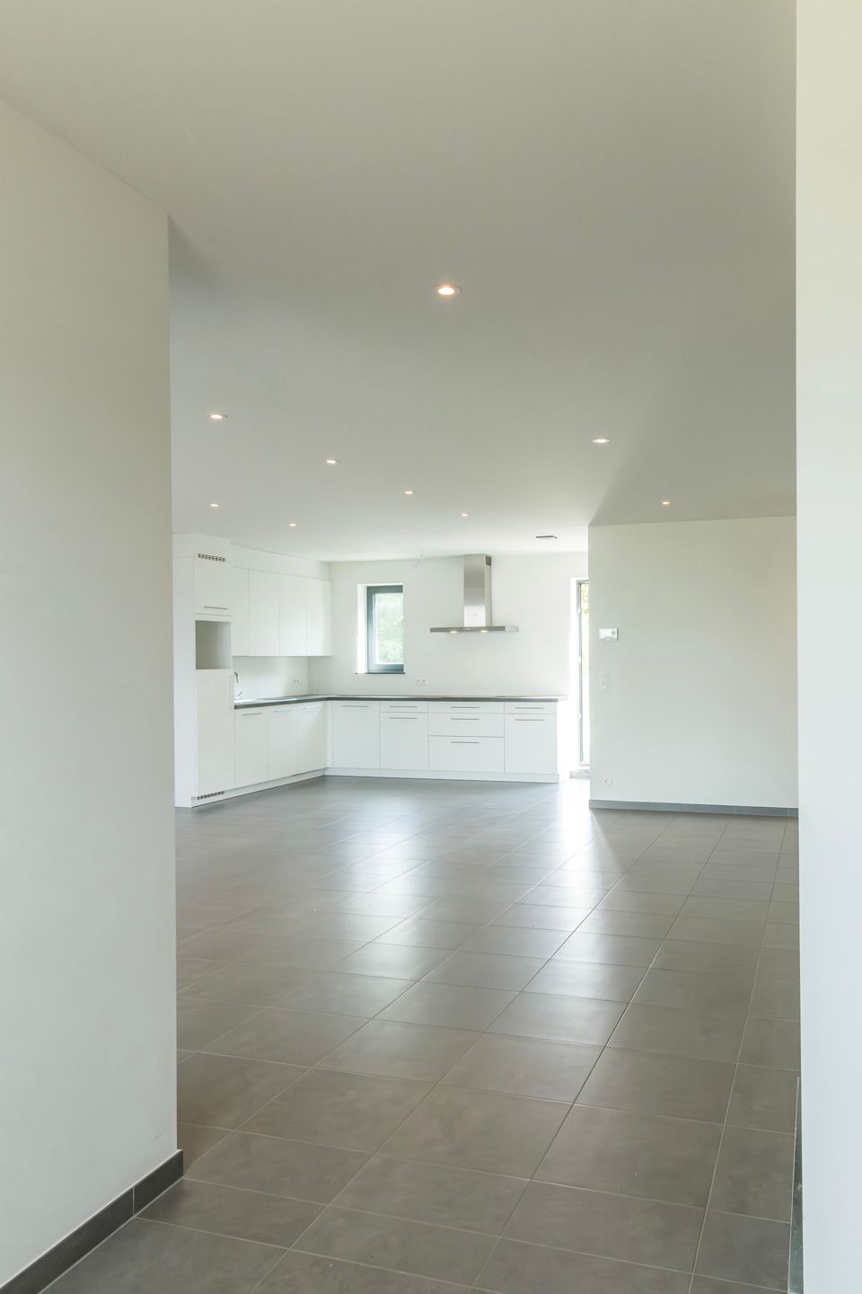 Licht en ruim duplexappartement met parking in Hasselt  foto 17