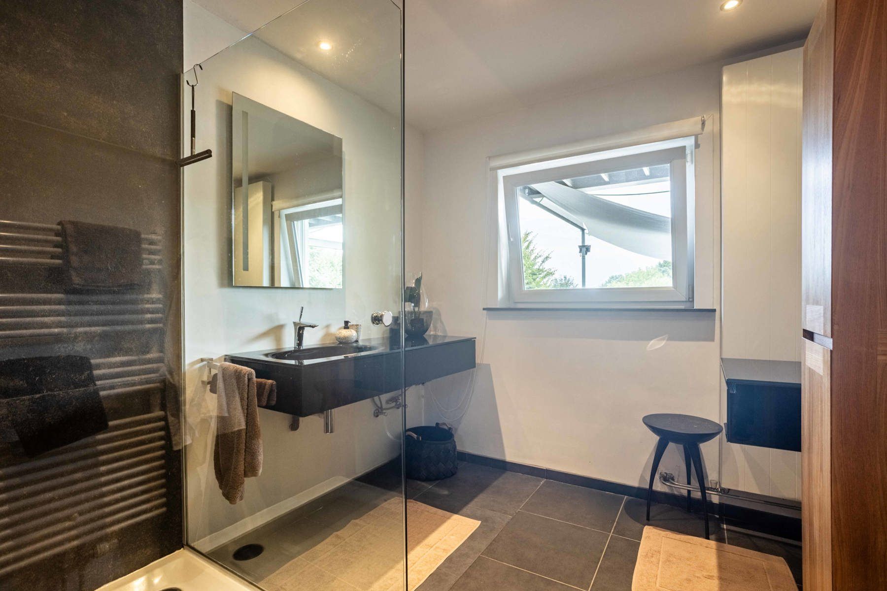 Stijlvol app. met 3 slaapkamers, ruim terras en staanplaats foto 20