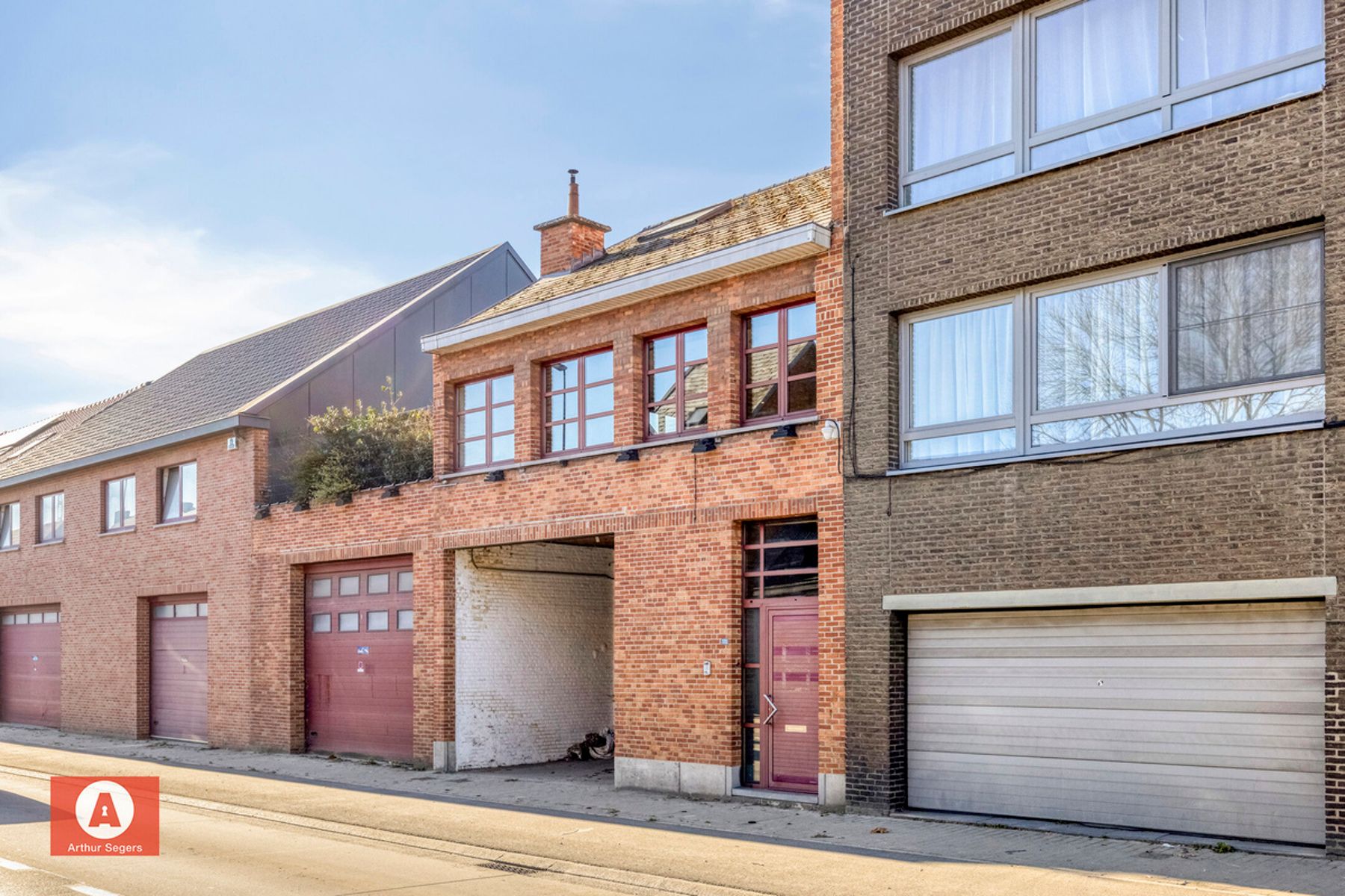 Ruim & energiezuinig appartement mét ruime beneden-berging. foto 2