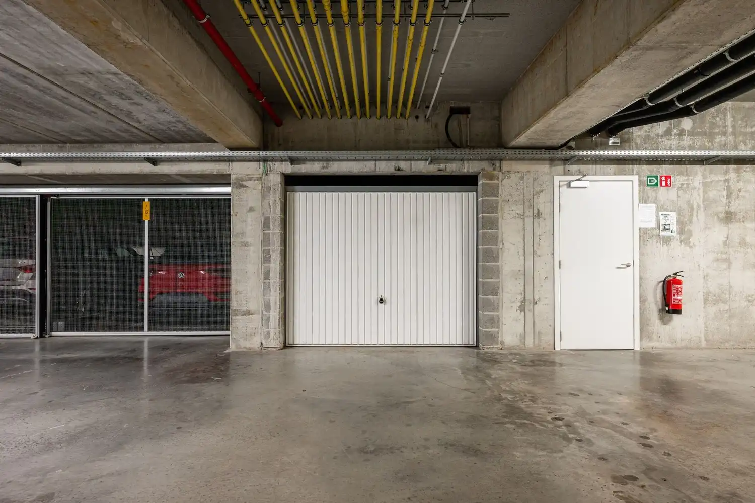 Hoogwaardig afgewerkt appartement met garage en ruim terras foto 17