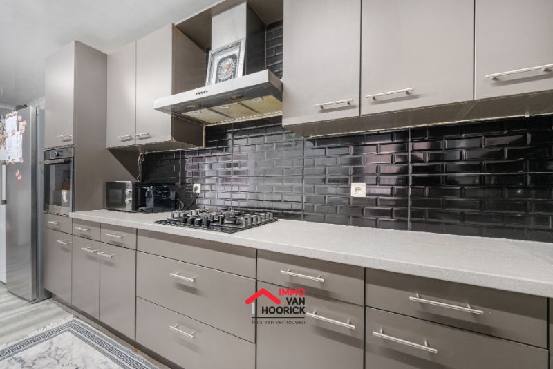 Instapklare woning 3 slaapkamers op 350m²! foto 6