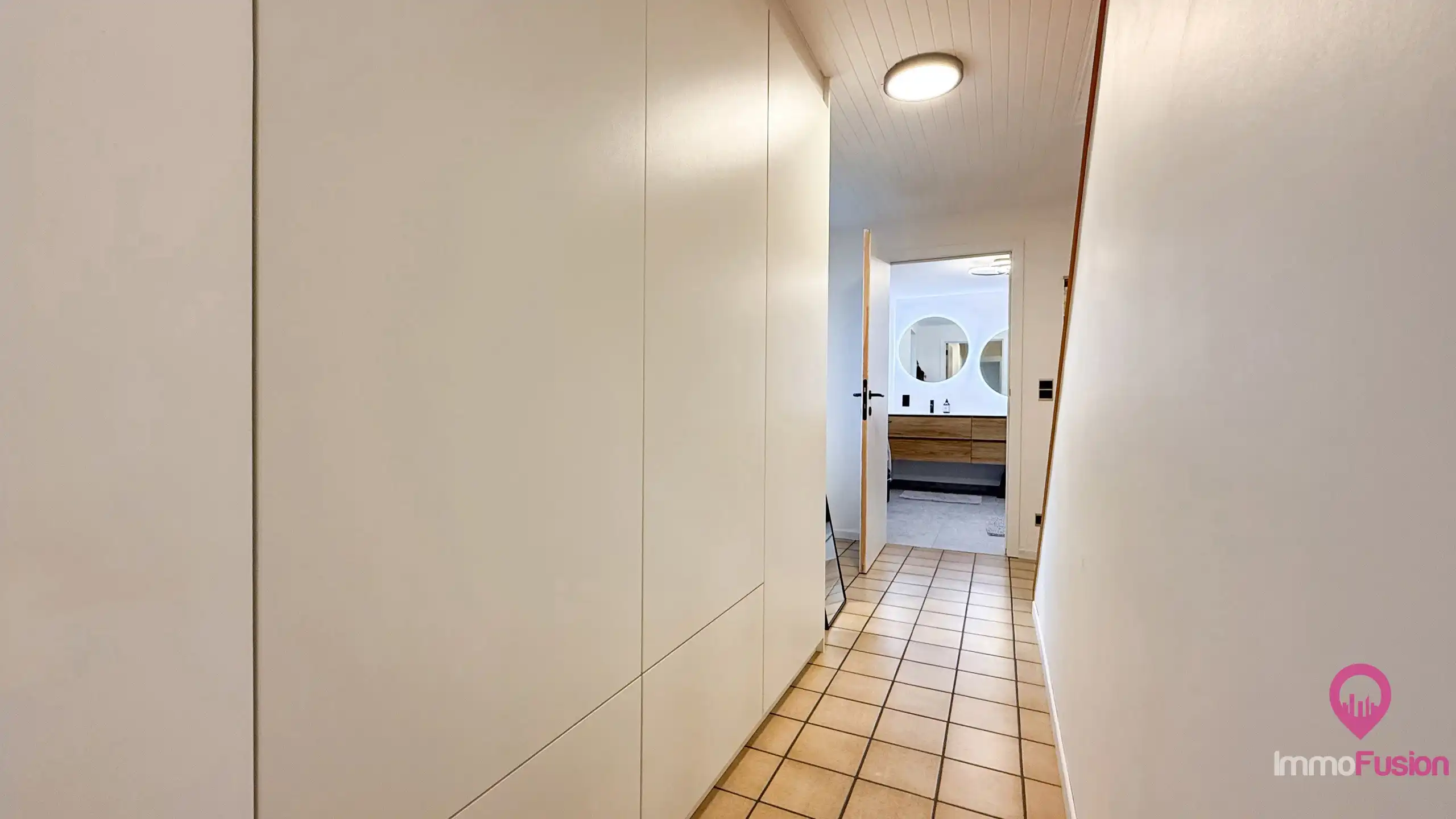 Ruime instapklare open bebouwing met 2 badkamers op 9a grond foto 22