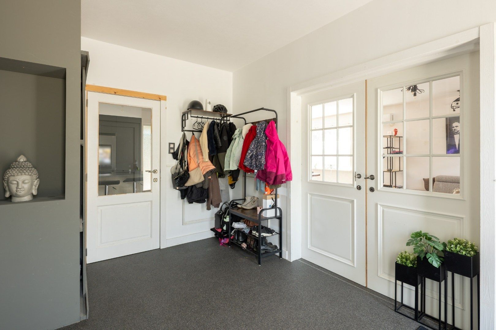 Vrijstaande en instapklare woning te koop in Pelt! foto 3