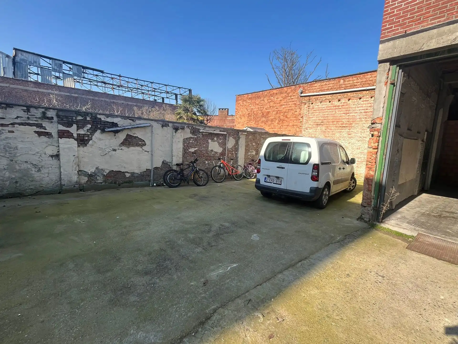 Opslagplaats te koop in Merksem foto 9