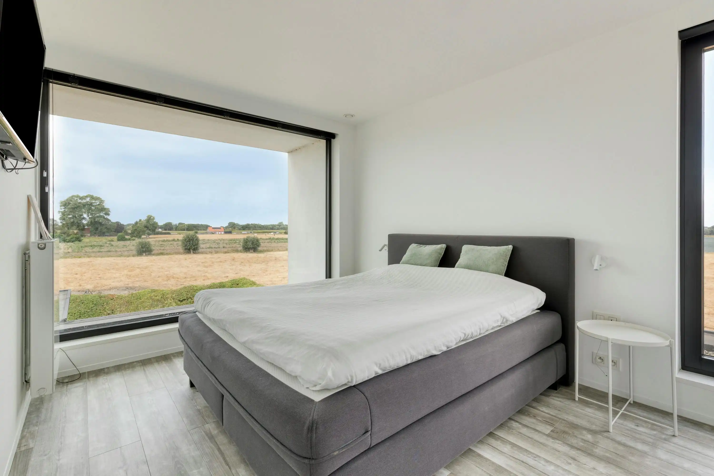 Hoogwaardig afgewerkte villa te koop op rustige locatie foto 14