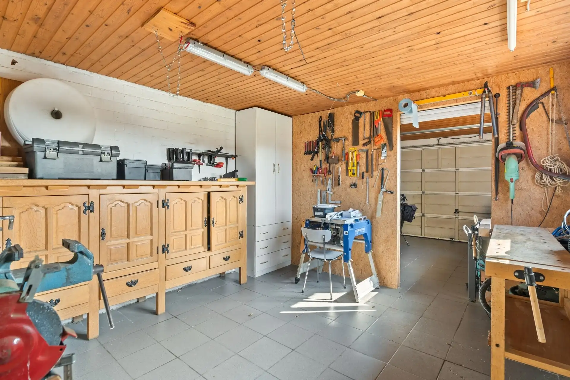 Ruime, energiezuinige halfopen bebouwing in een rustige straat nabij het centrum van Zele foto 15