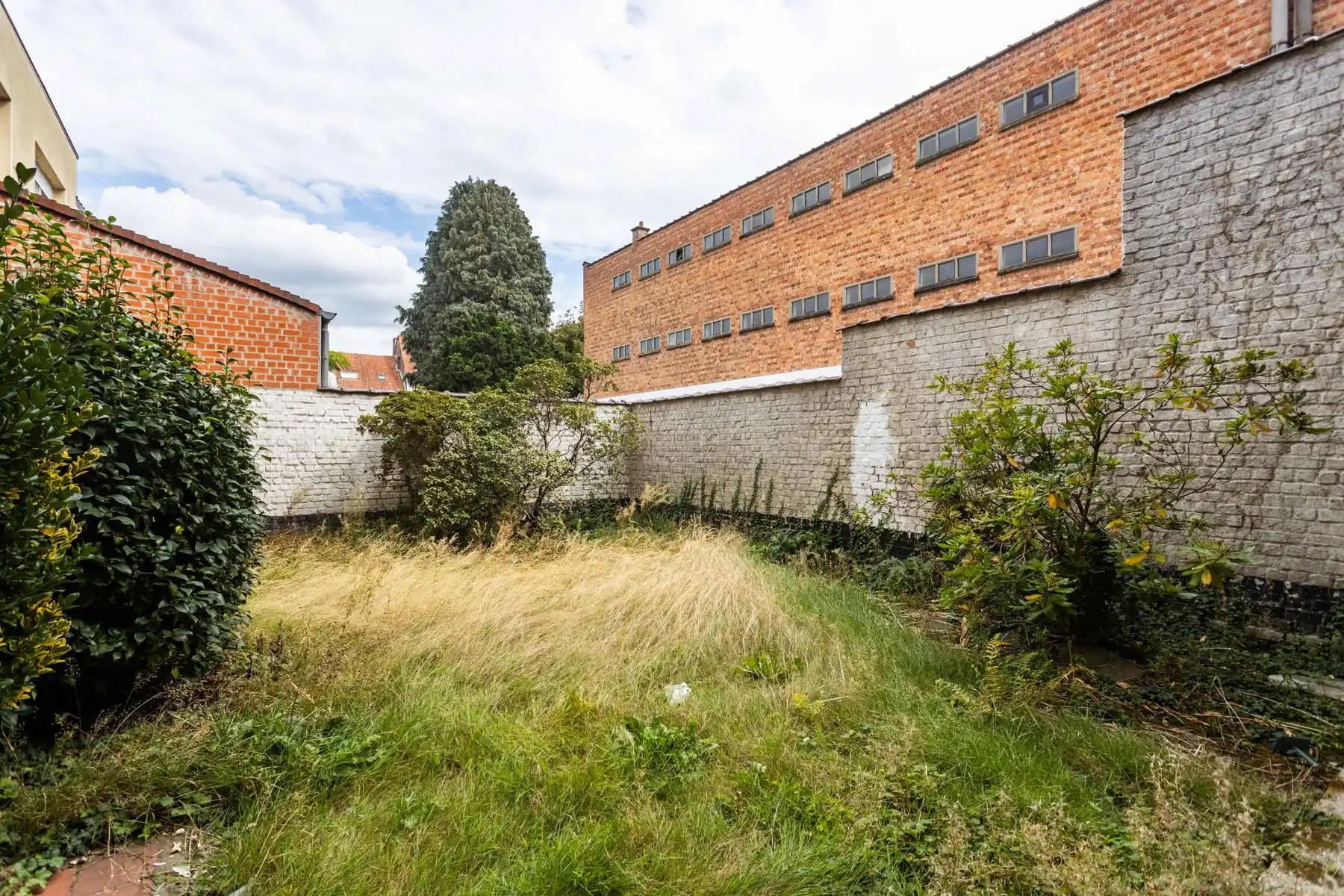 TE RENOVEREN HERENWONING foto 2