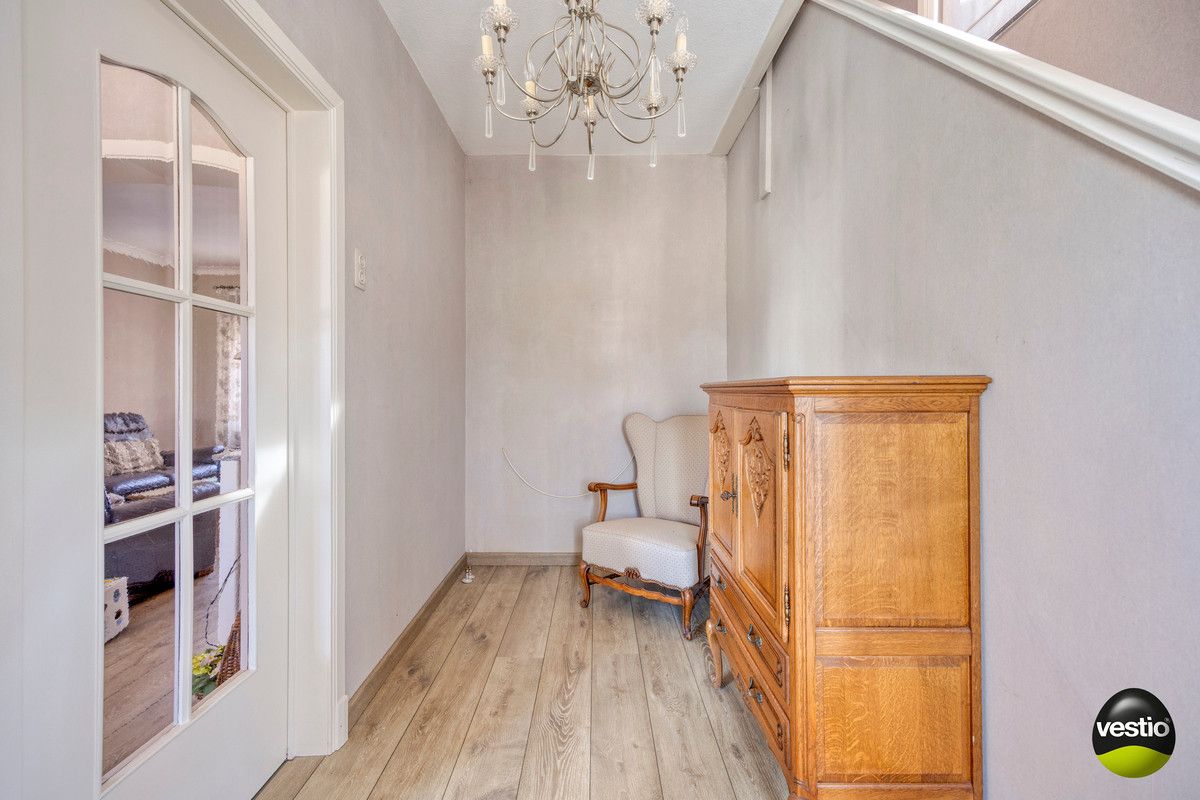 TIJDLOZE RUIME WONING MET 3 SLK OP 5A90CA NABIJ CENTRUM BEVERST. foto 4