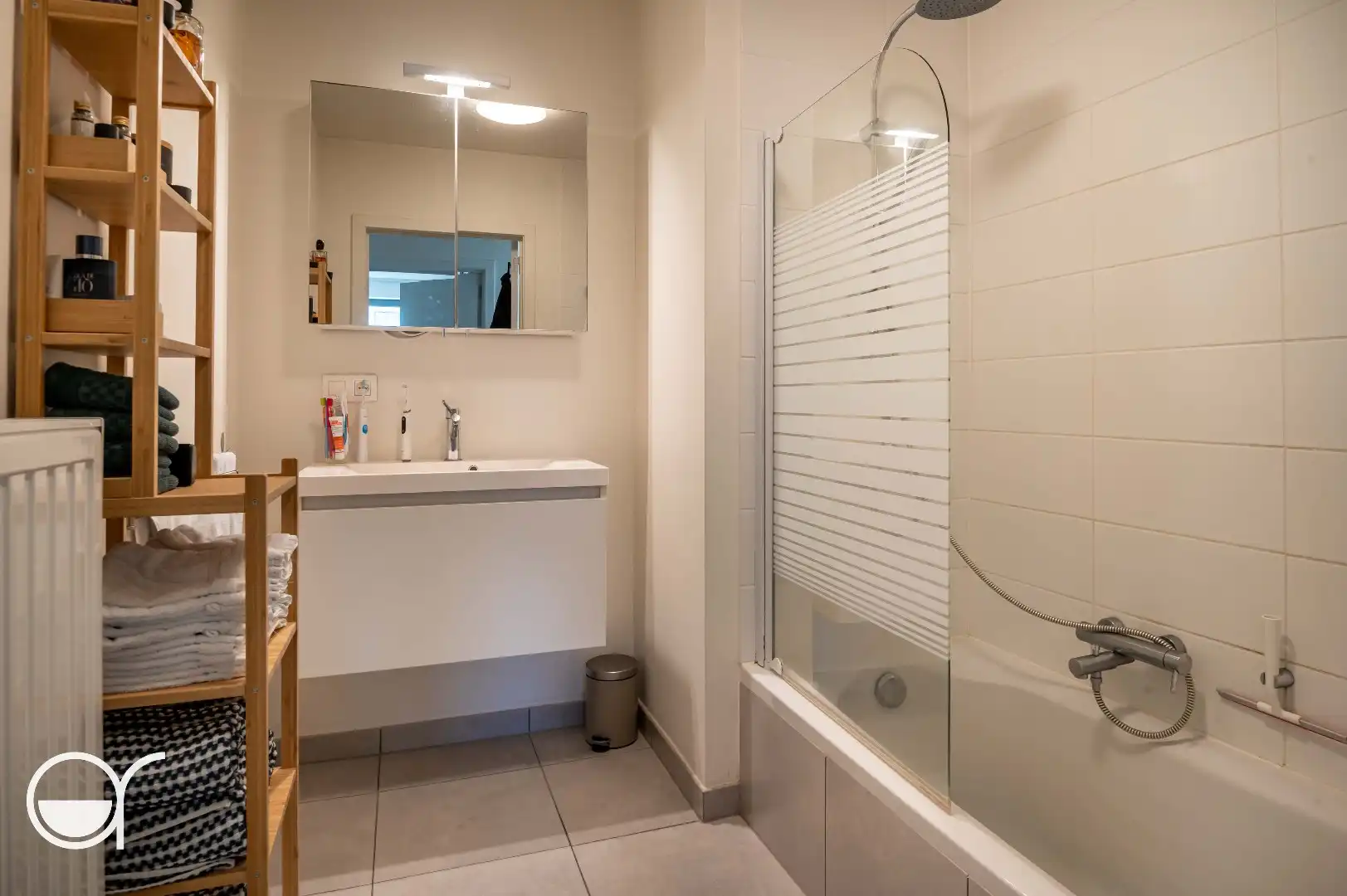 2 slaapkamerappartement met groot terras foto 11