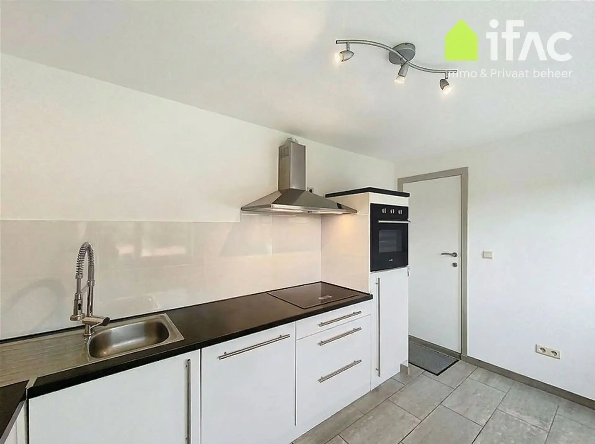 Woning met grote tuin dichtbij het Zoniënwoud foto 9