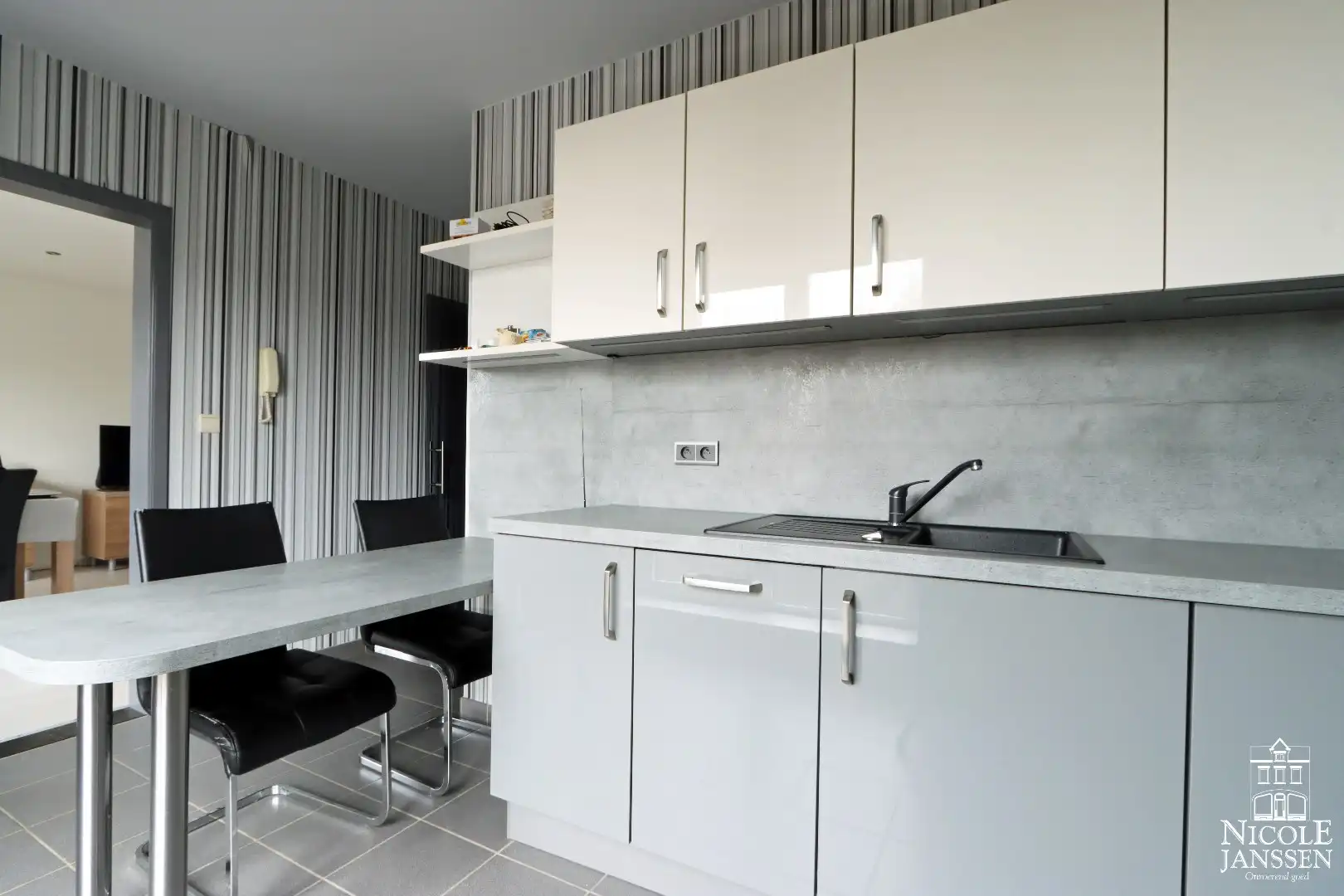 Praktisch gelijkvloers appartement foto 9