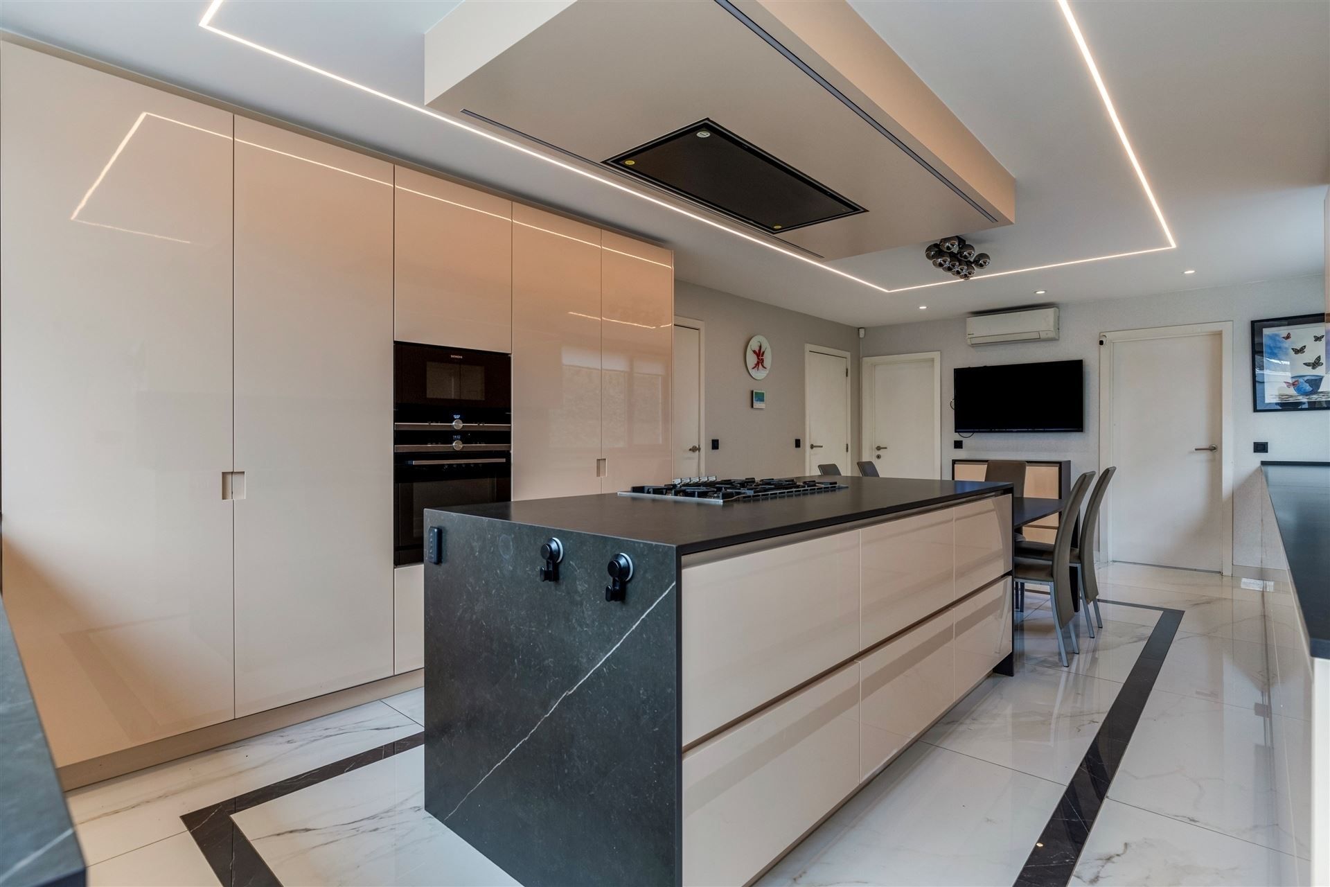 Moderne luxevilla op 1.172m² foto 17