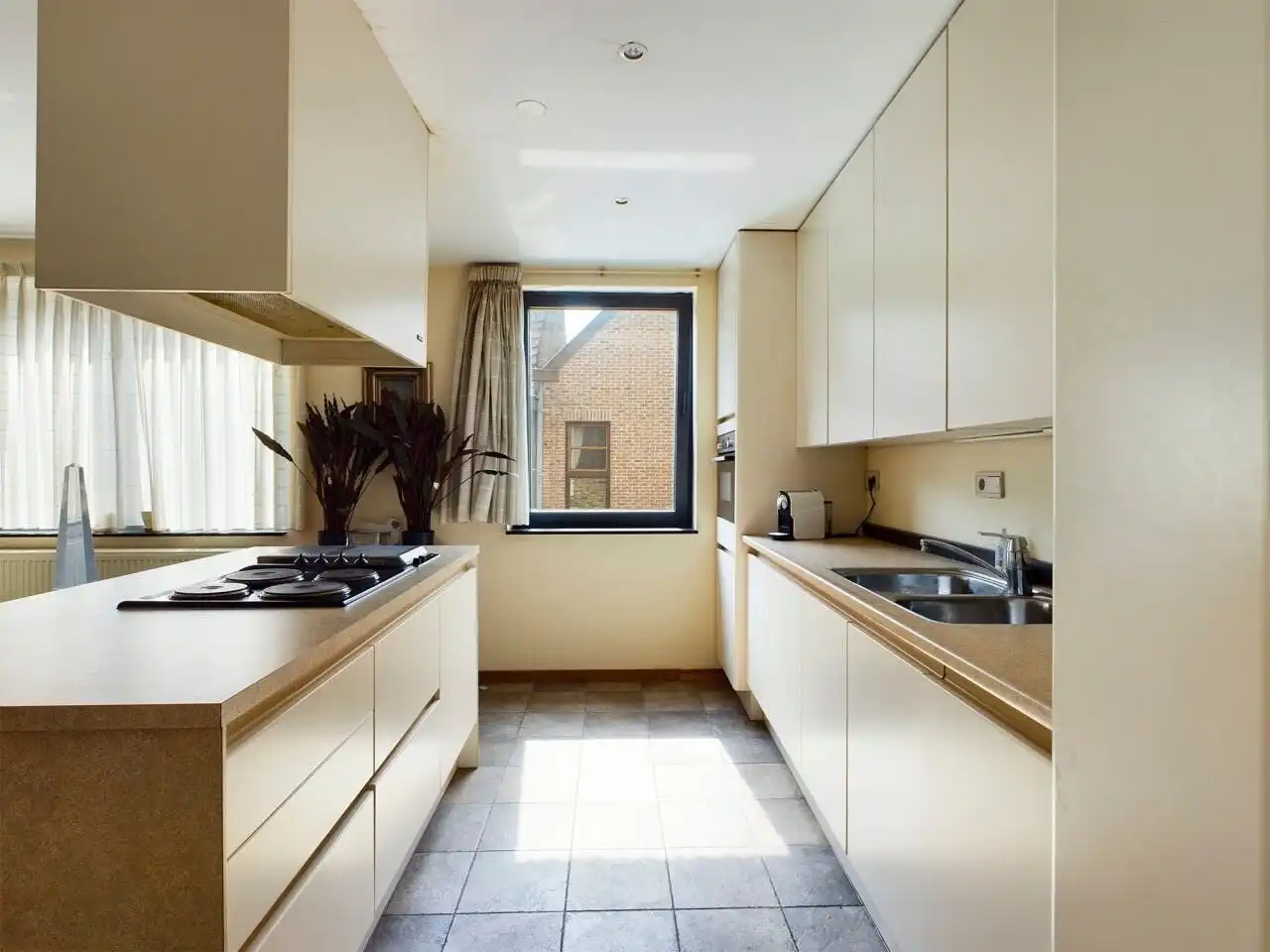 Leuk appartement in centrum Maaseik te koop foto 3