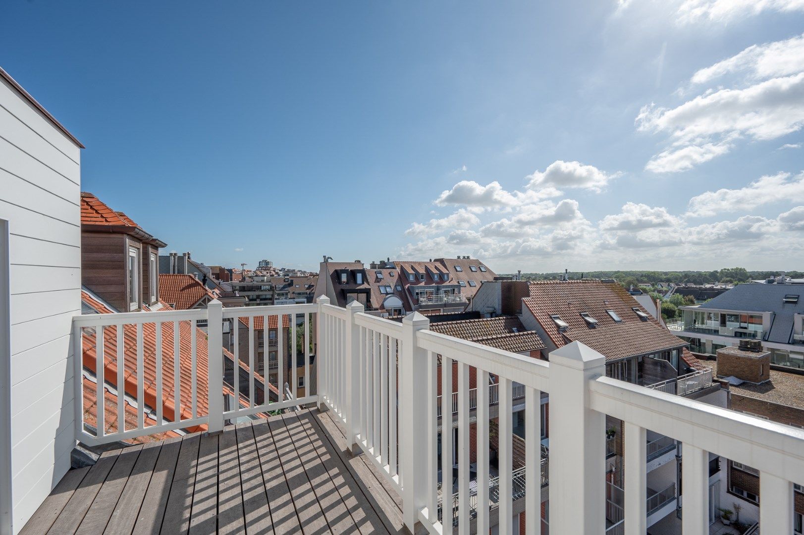 Aangenaam duplexdakappartement met prachtige zonneterrassen gelegen in de Dumortierlaan. foto 23