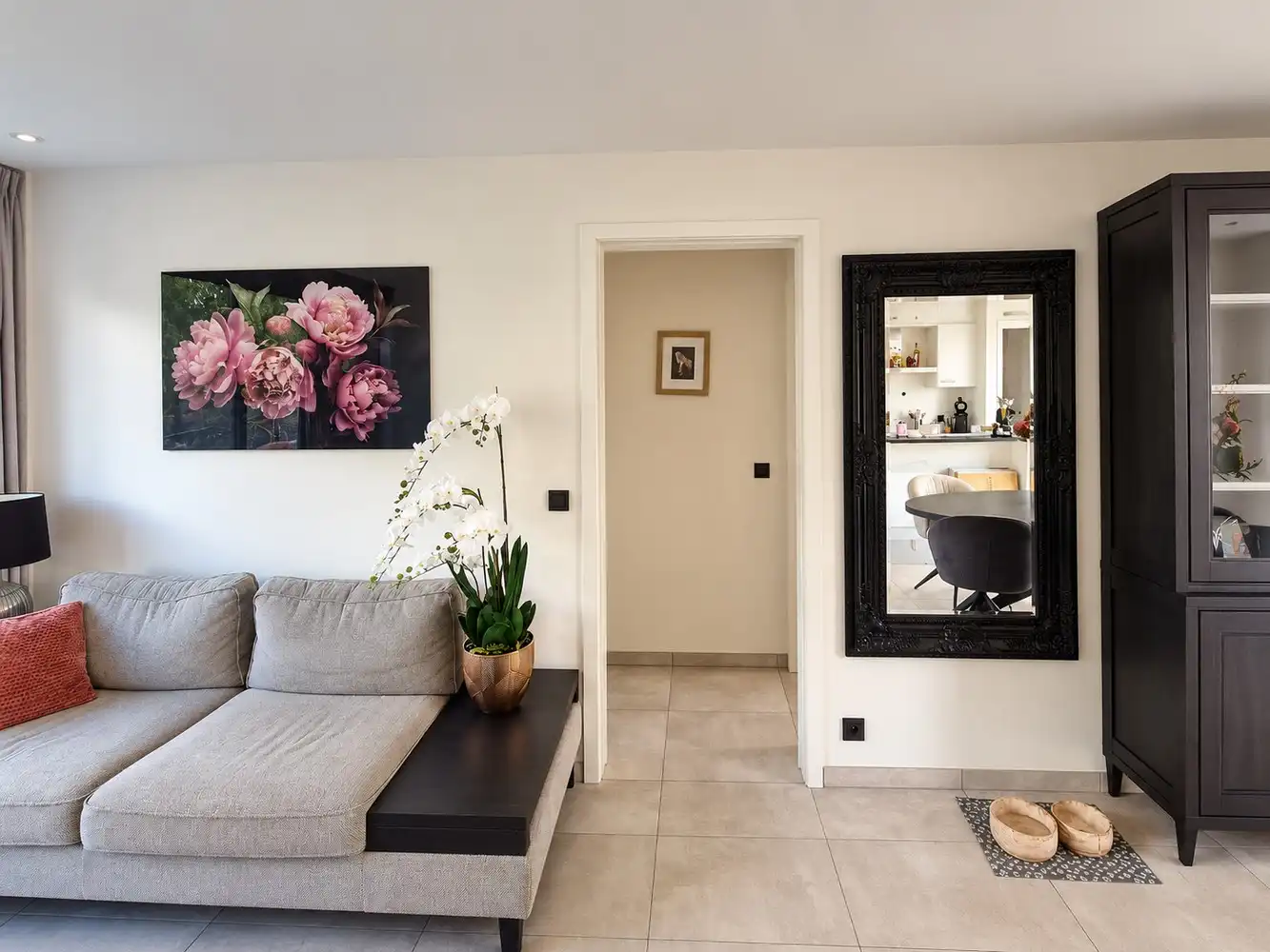 Comfortabel appartement met 2 slaapkamers en ruim terras aan de voor- en achterzijde in Lanaken foto 6