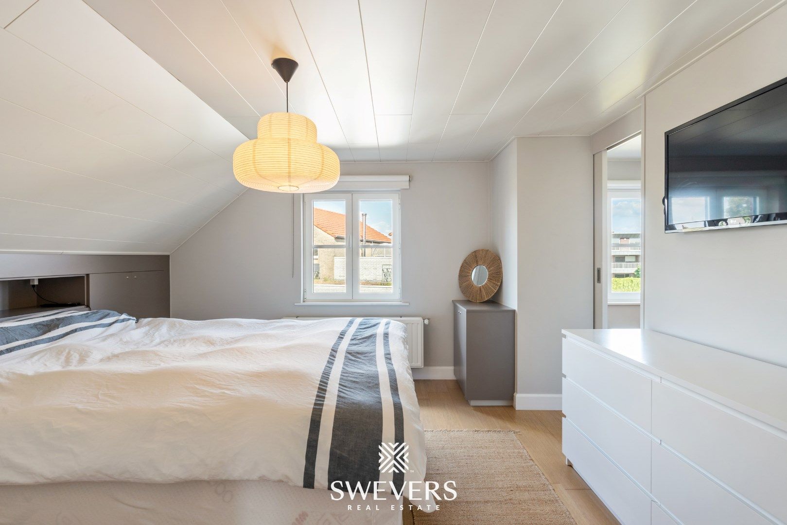 Knap gerenoveerde woning met praktijk/handelsruimte te Laak foto 19