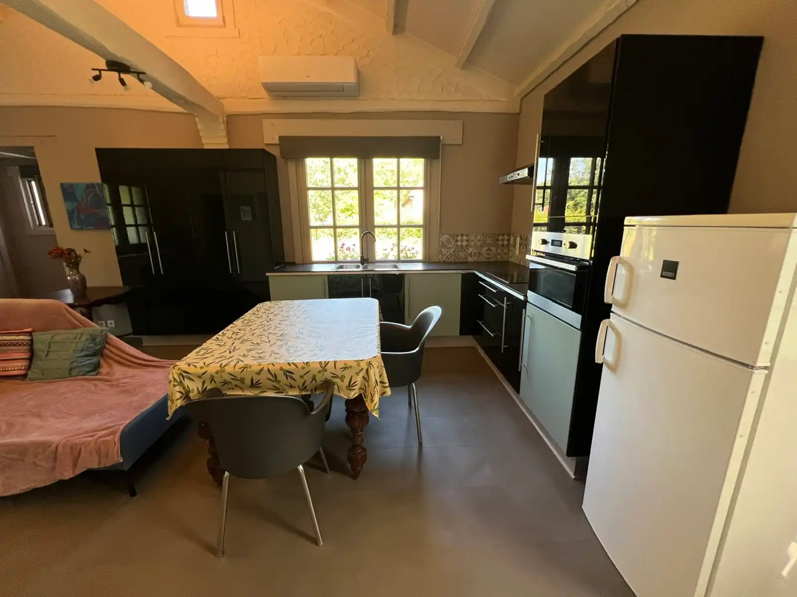 Instapklaar buitenverblijf met 1slpk op 1.497m² foto 8
